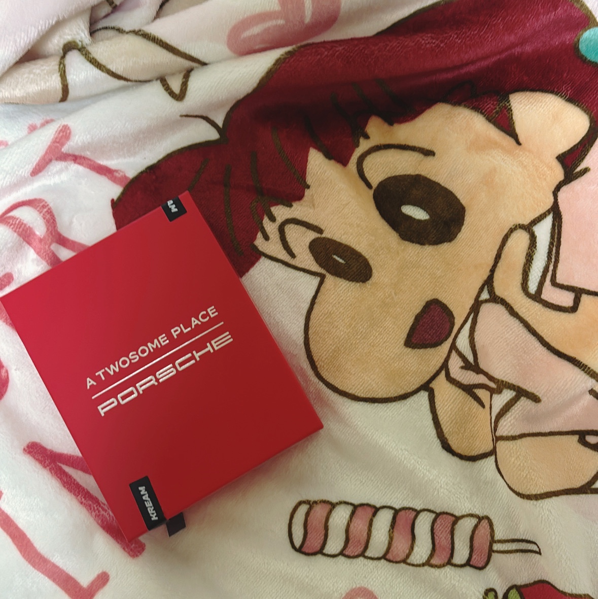 A Twosome Place x Porsche Key Chain Silver 착용 스타일 - 1