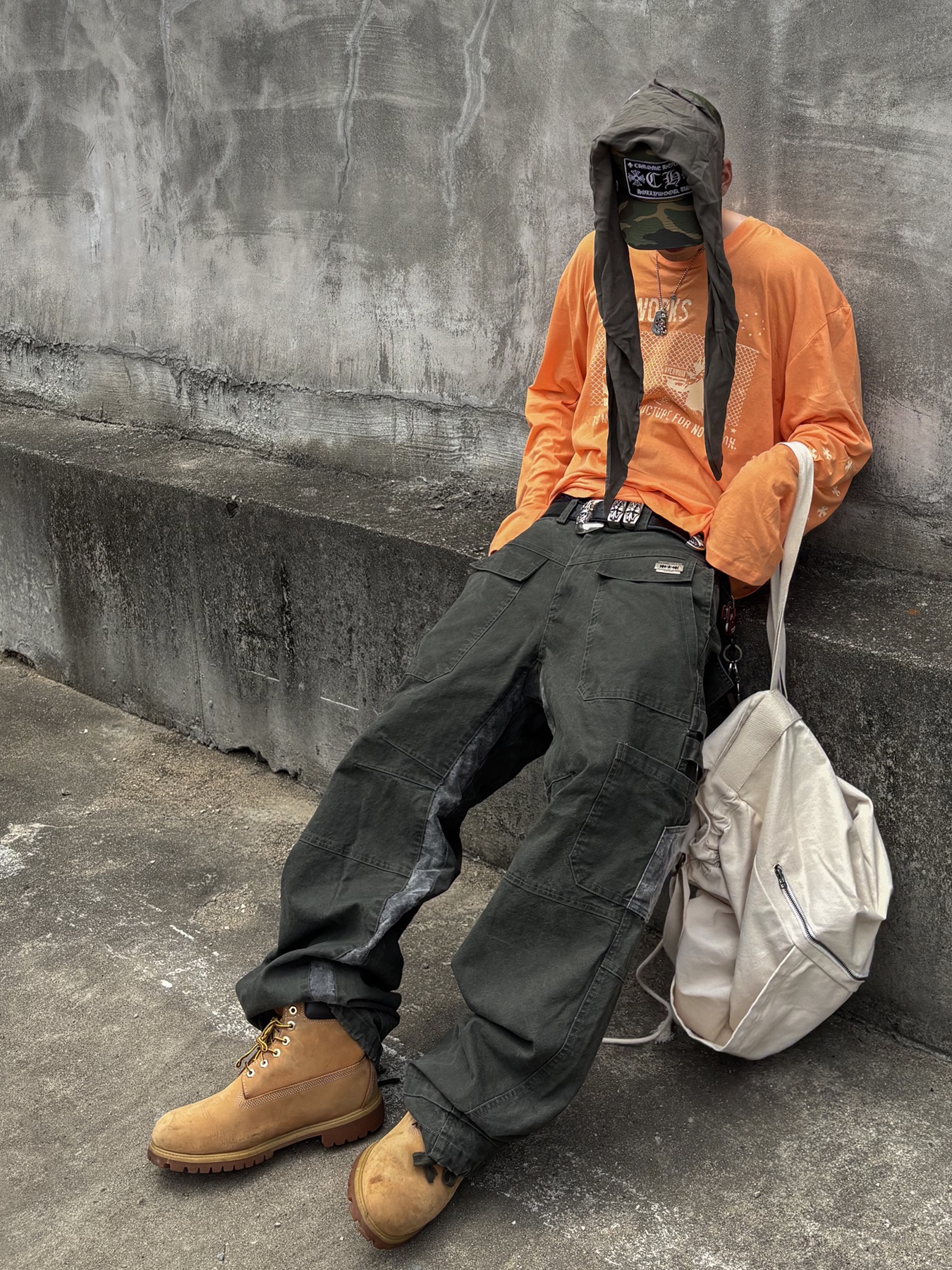 Wapworks Airflow Light Long Sleeve Orange, Chrome Hearts CH Hollywood Trucker Hat Camo 착용 스타일 - 1