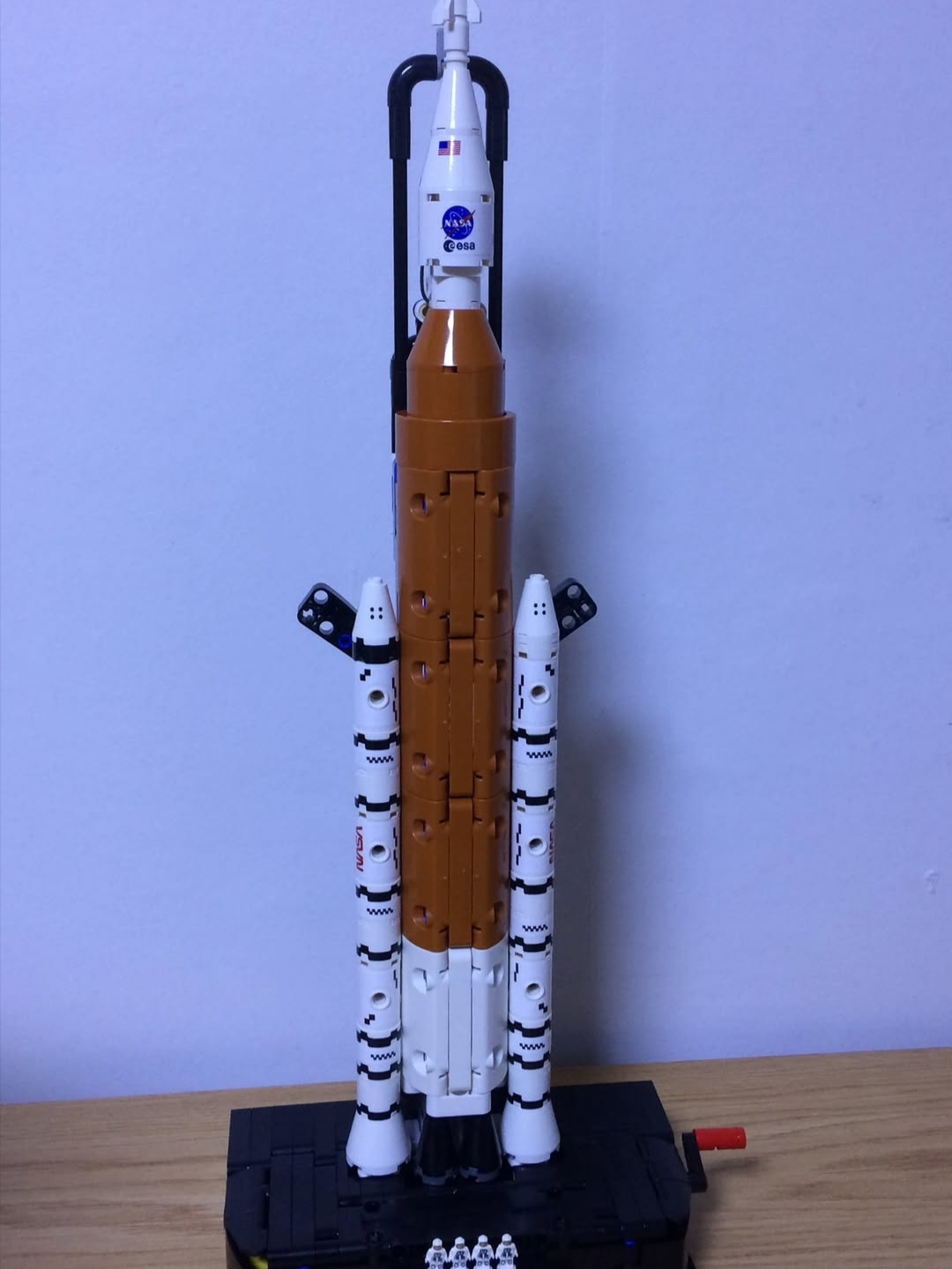 Lego Technic NASA Artemis Space Launch System Rocket 착용 스타일 - 2