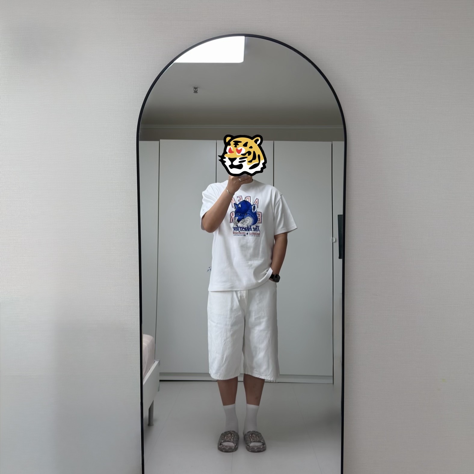 Maison Kitsune x Ader Error The Bluest Fox T-Shirt White 착용 스타일 - 2