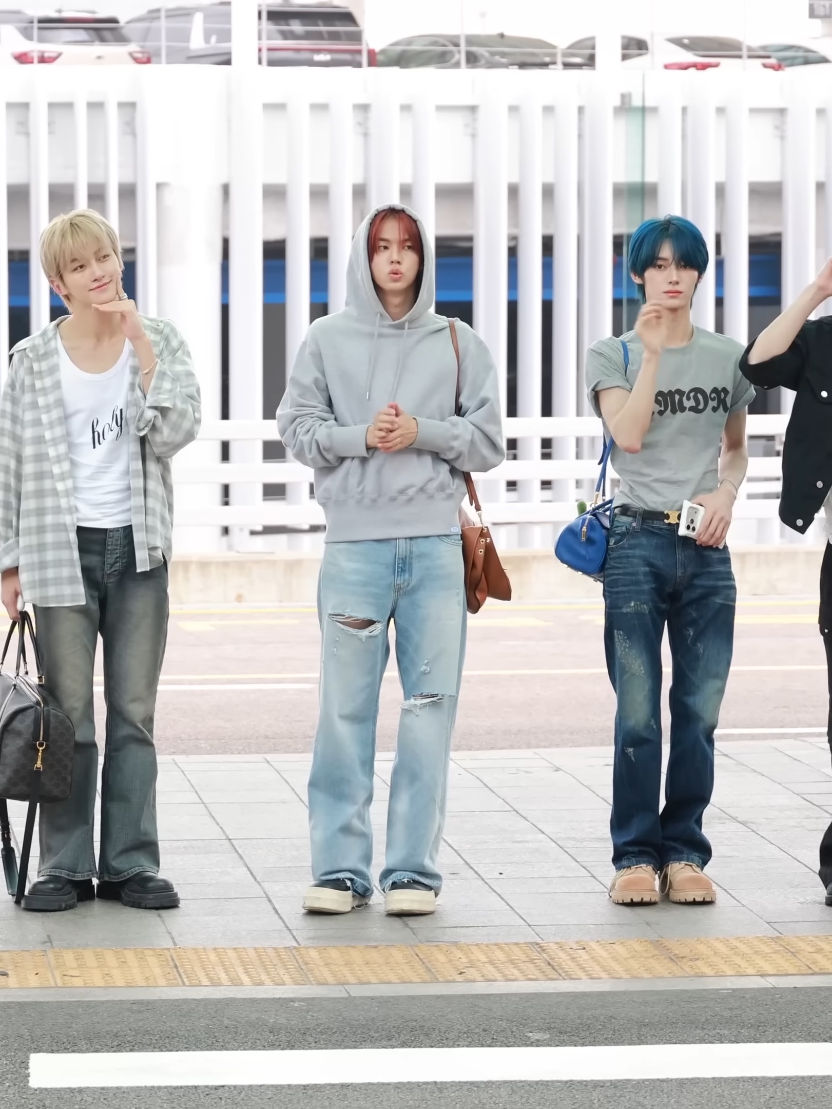Nonnod Bleached Denim Light Blue 착용 스타일 - 4