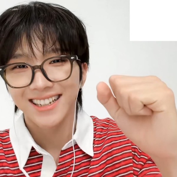 Nonnod Bias Polo Shirt Red Stripe 착용 스타일 - 3