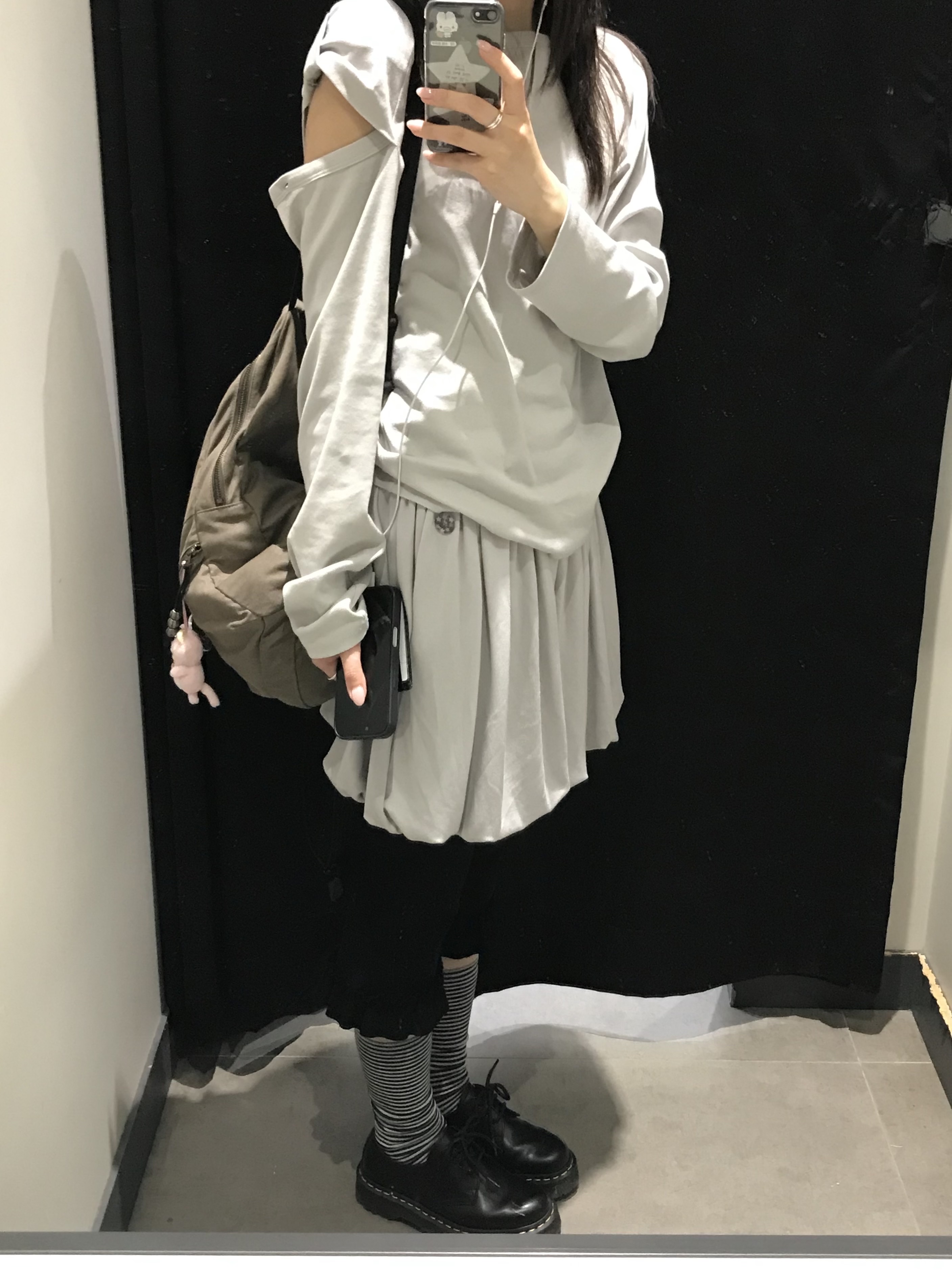 COYSEIO 038 Jersey Pumpkin Skirt Light Grey 착용 스타일