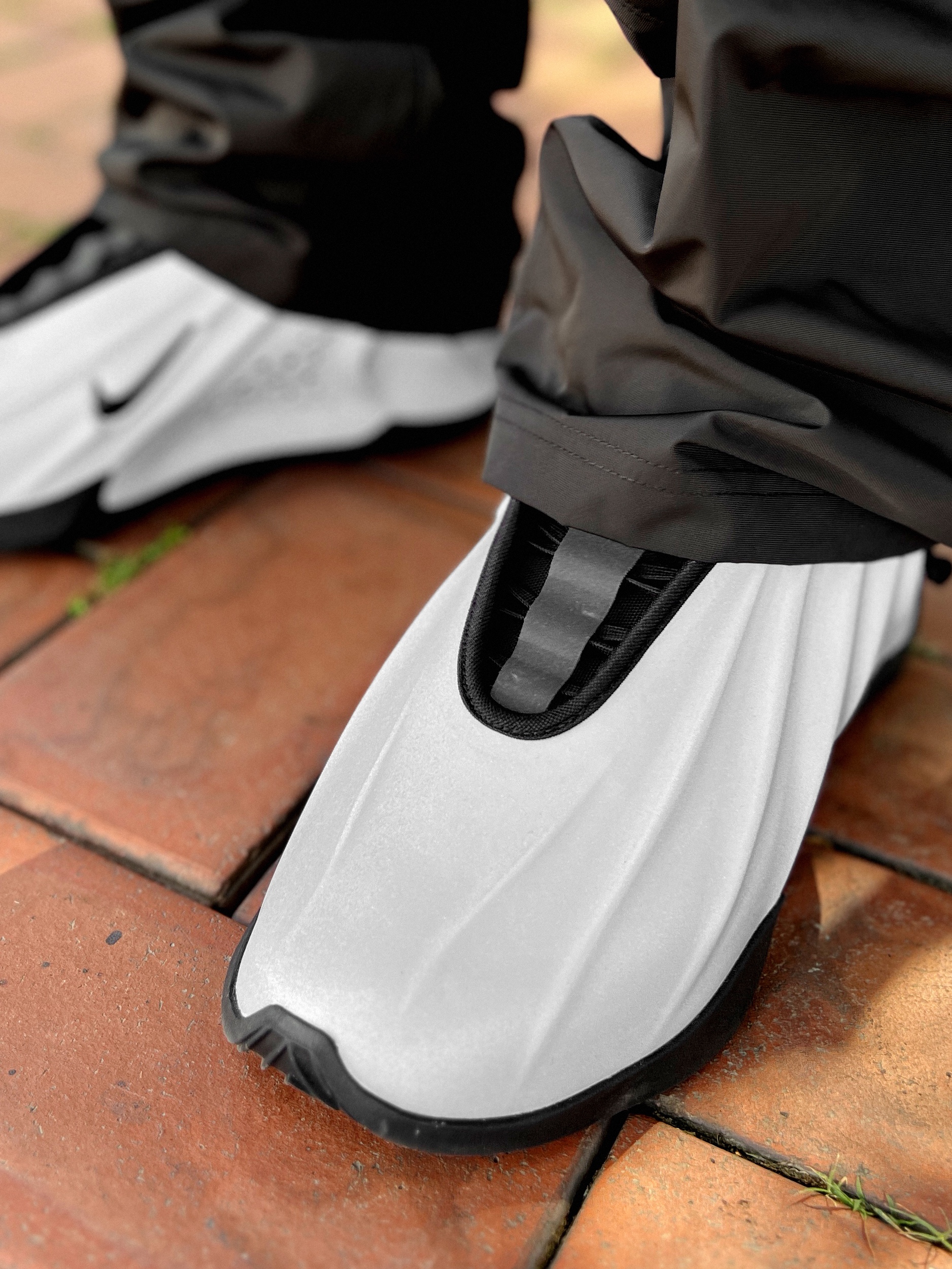 Nike G.T. Future EP Metallic Silver White 착용 스타일 - 2