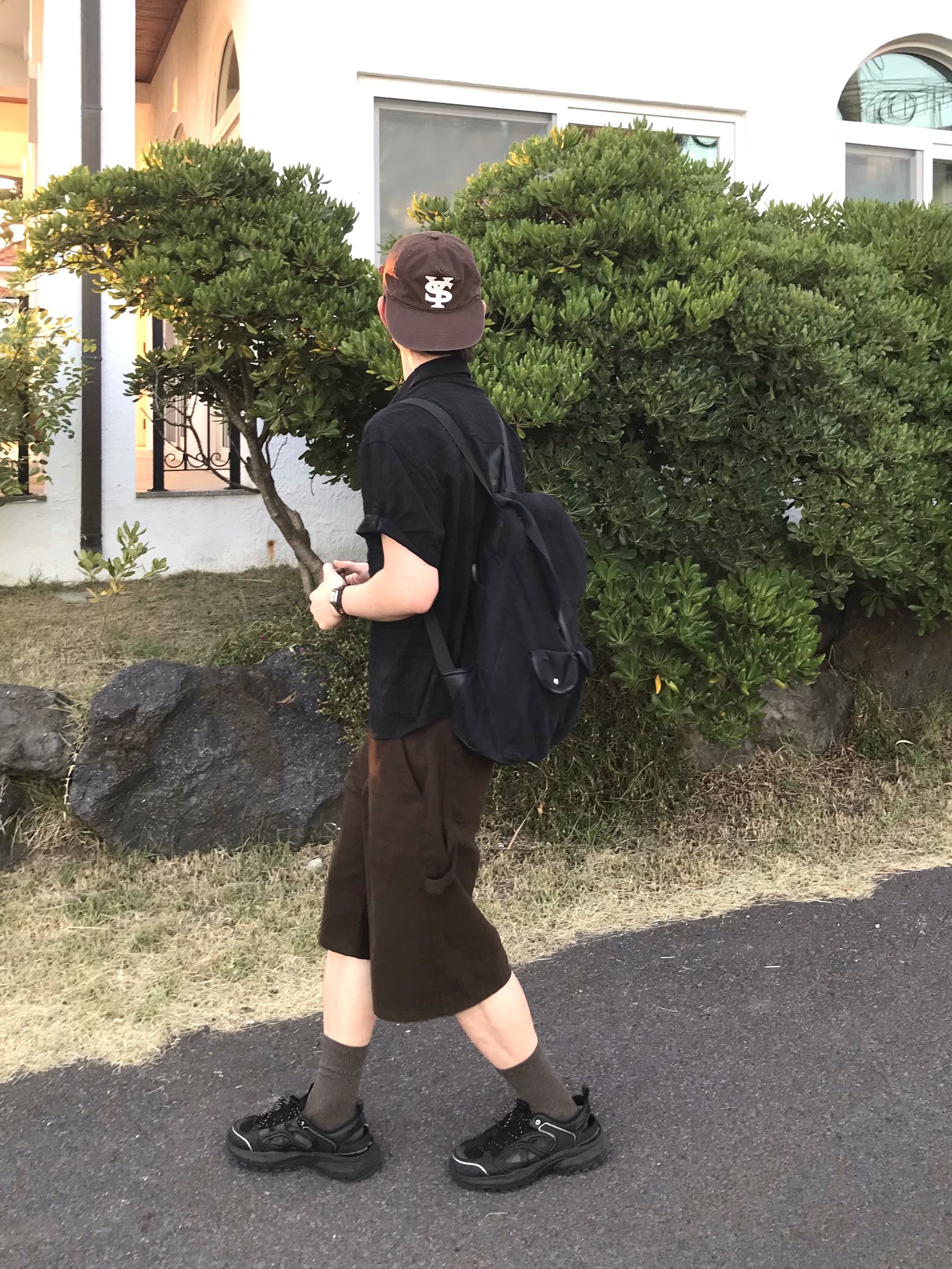 Sunday Ceremony Sy Logo 5 Panel Cotton Cap - Brown 착용 스타일