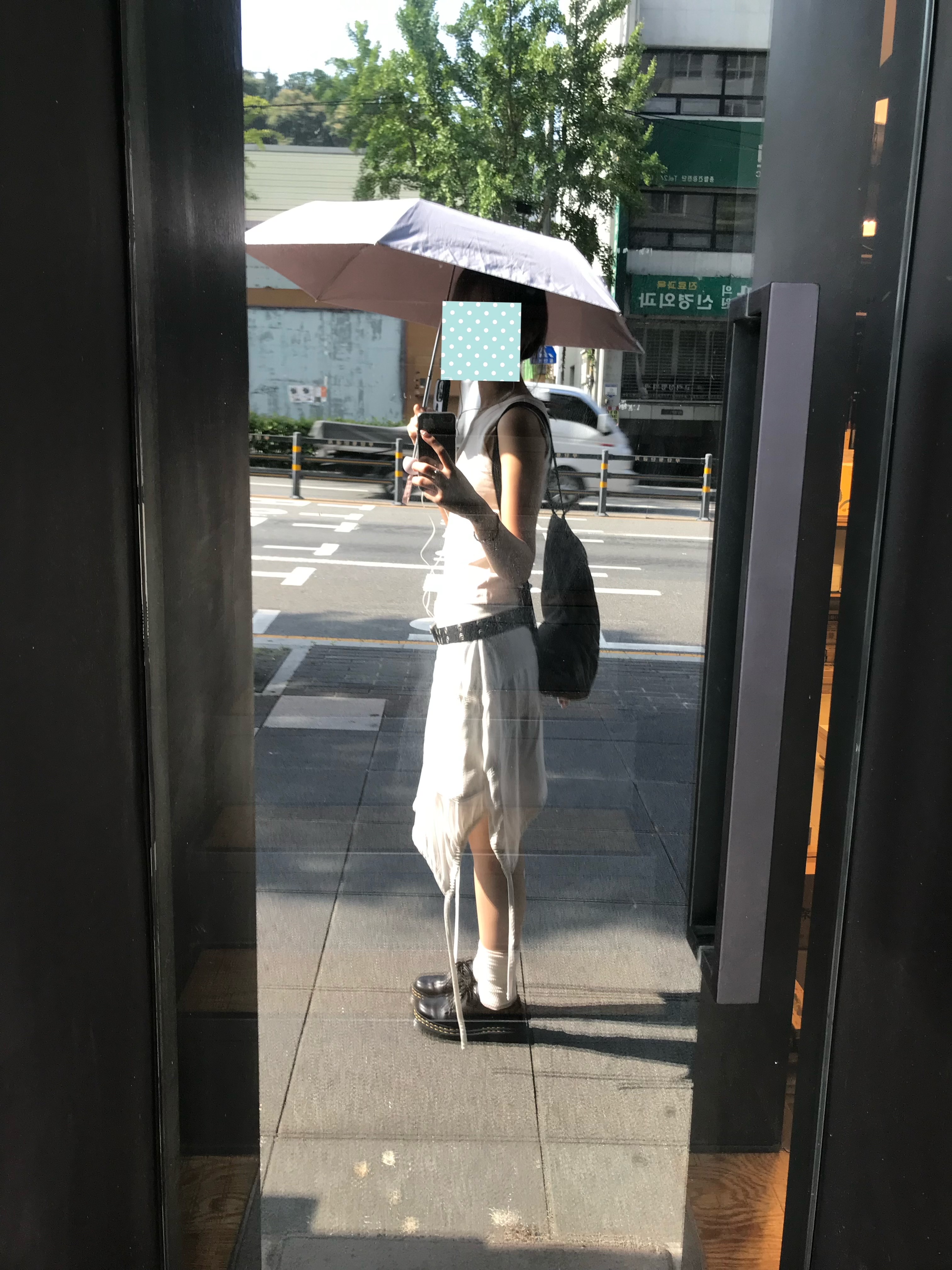 COYSEIO 038 Basic Tank White 착용 스타일