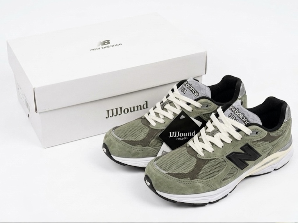 New Balance x JJJJound 990v3 Olive 착용 스타일