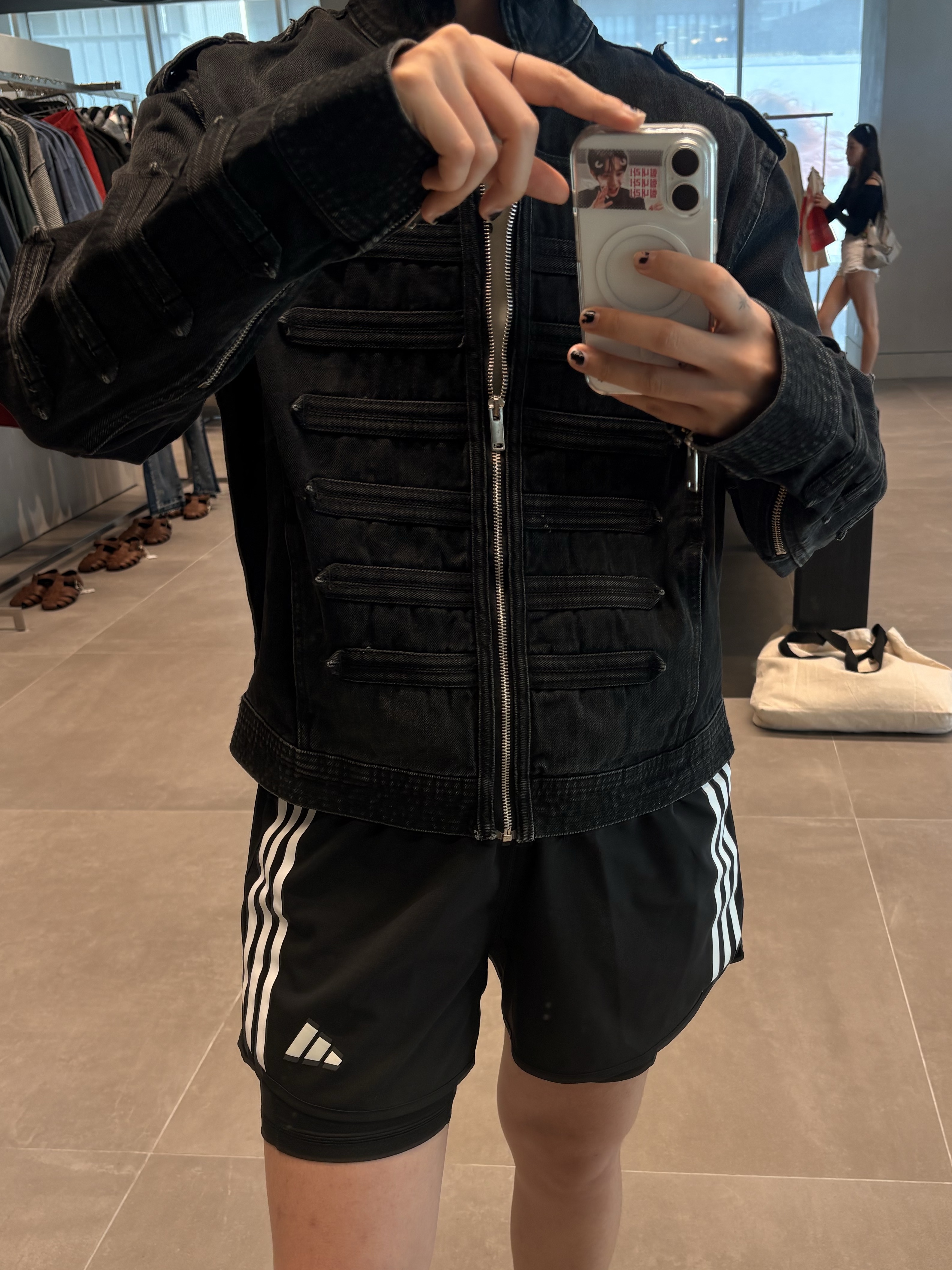 Adidas Own The Run 3-Stripes 2-in-1 Shorts Black - KR Sizing 착용 스타일 - 3