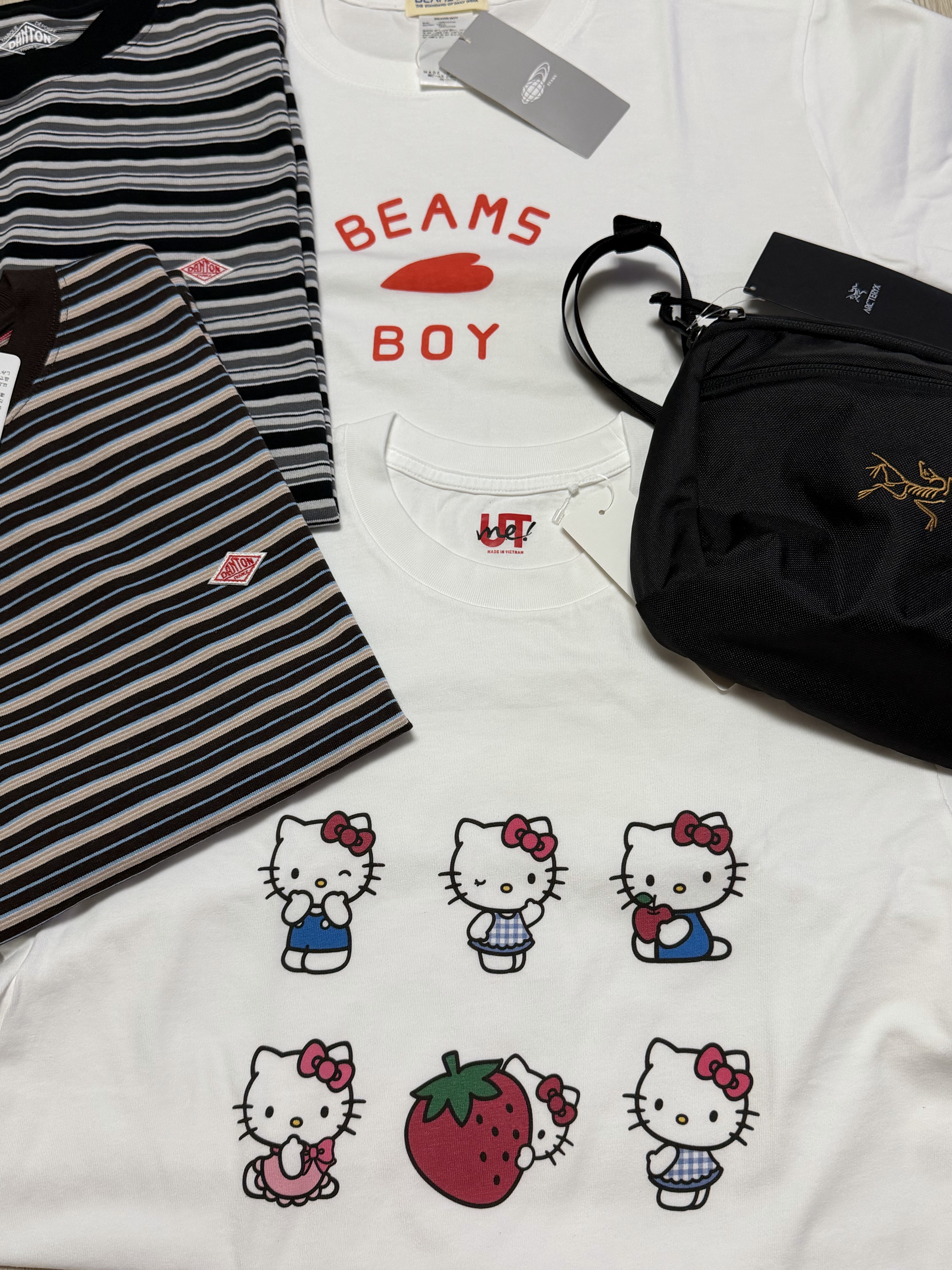 (W) On Running Cloudmonster 3 Black, Arc'teryx Mantis 2 Waistpack 24K Black 착용 스타일 - 3