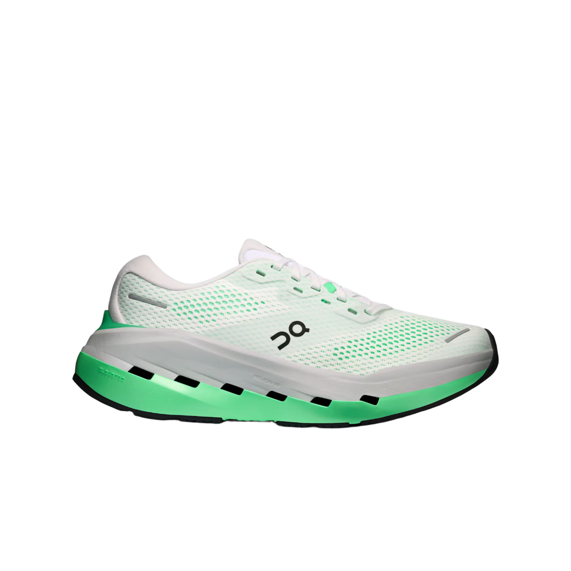 3WG30165363 (W) On Running Cloudrunner 3 Max White Verdite