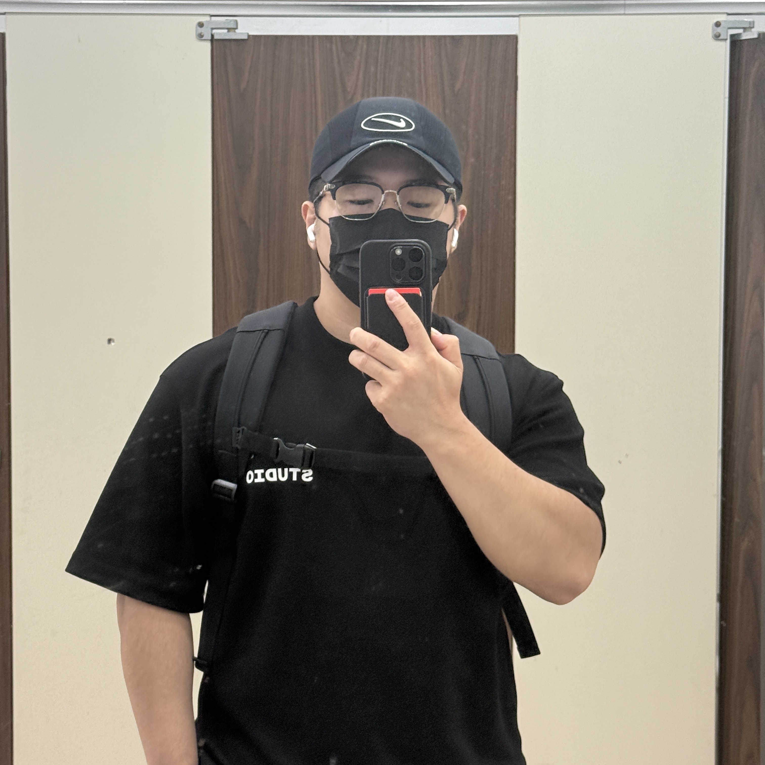 Supreme x Nike Running Hat Black - 25SS, Chrome Hearts Vertical Smile II Black Shiny Silver 착용 스타일