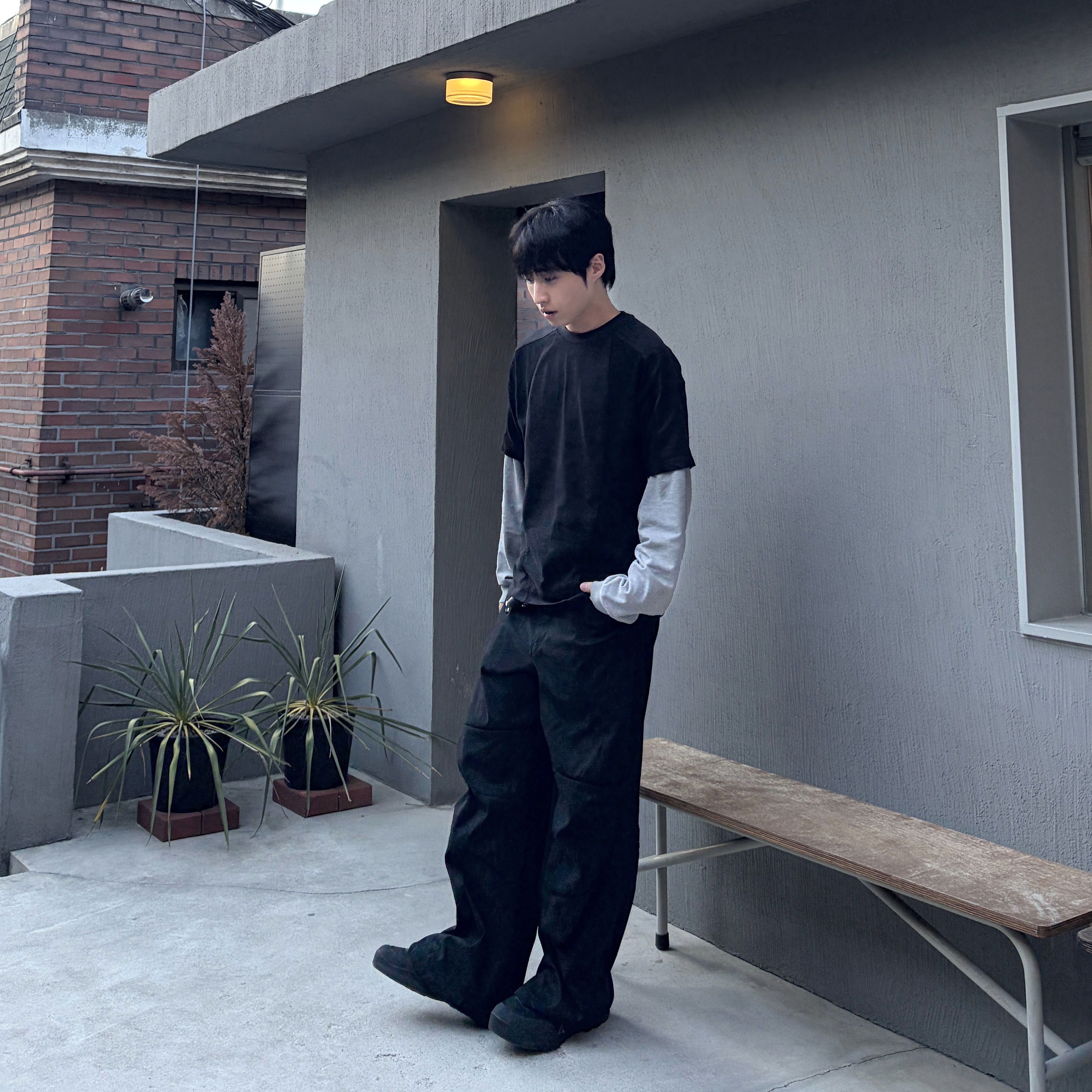 Millo Archive Segment T-Shirt Black 착용 스타일