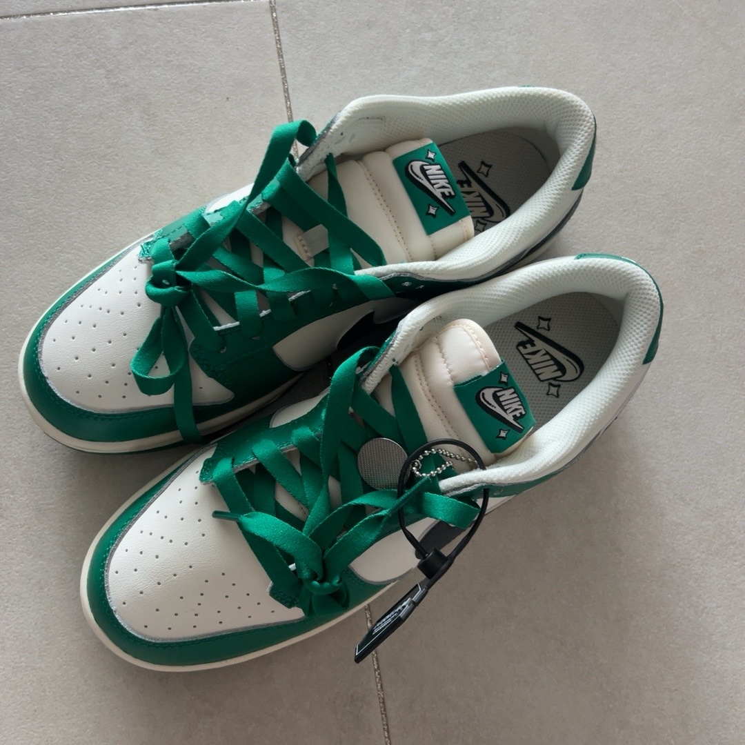 Nike Dunk Low Retro SE Jackpot Malachite 착용 스타일