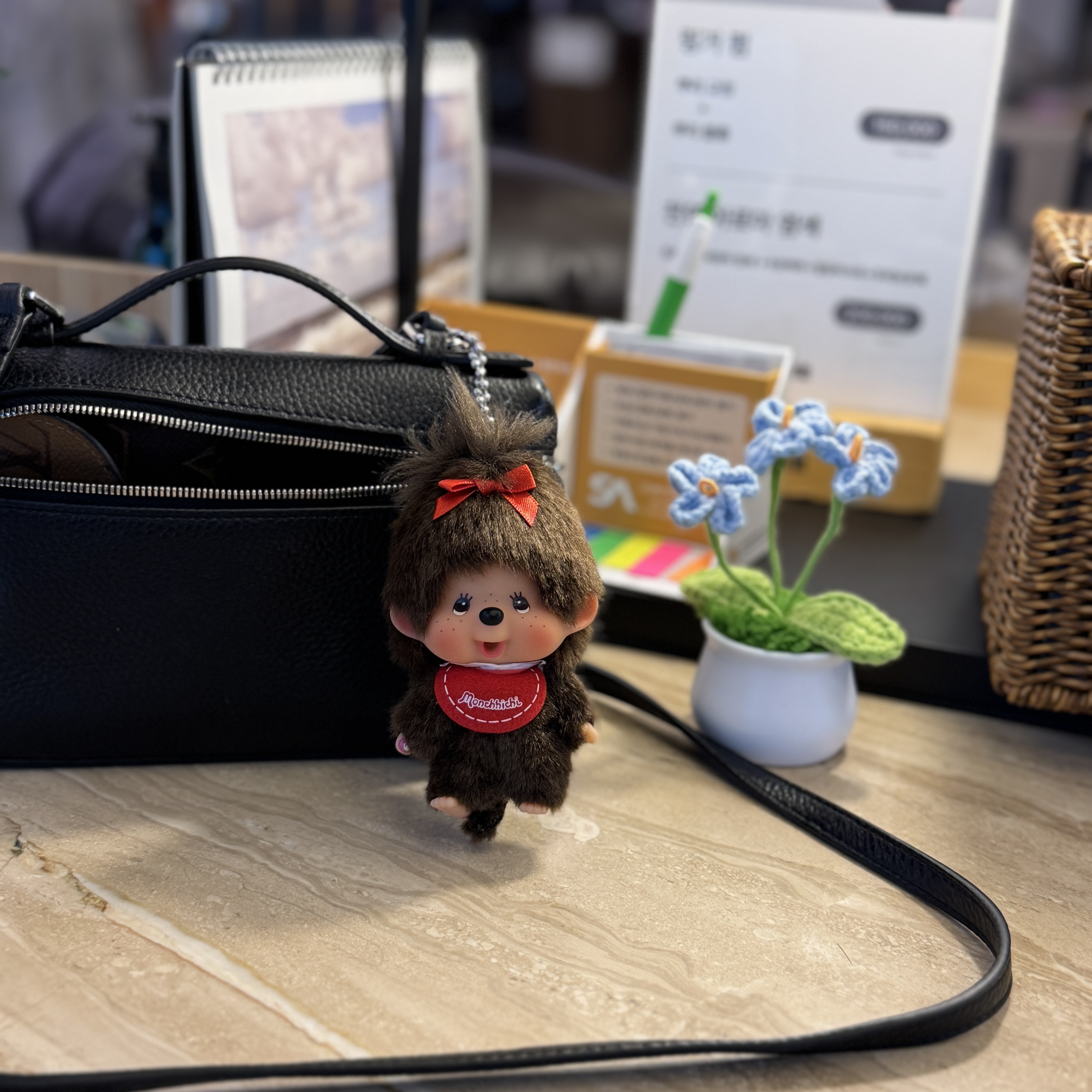 Monchhichi Bighead SS Girl Key Chain Brown 착용 스타일 - 2