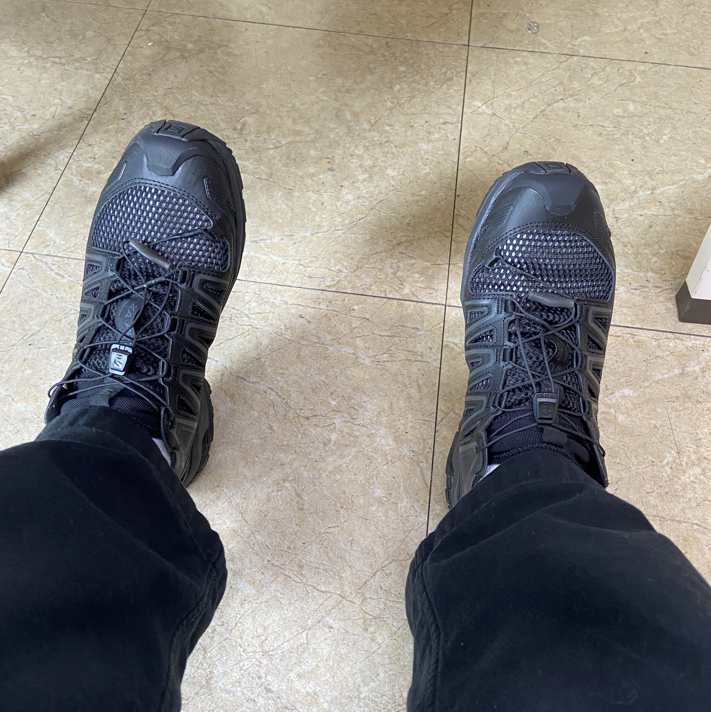 Salomon XA Pro 3D Amphib Black 착용 스타일