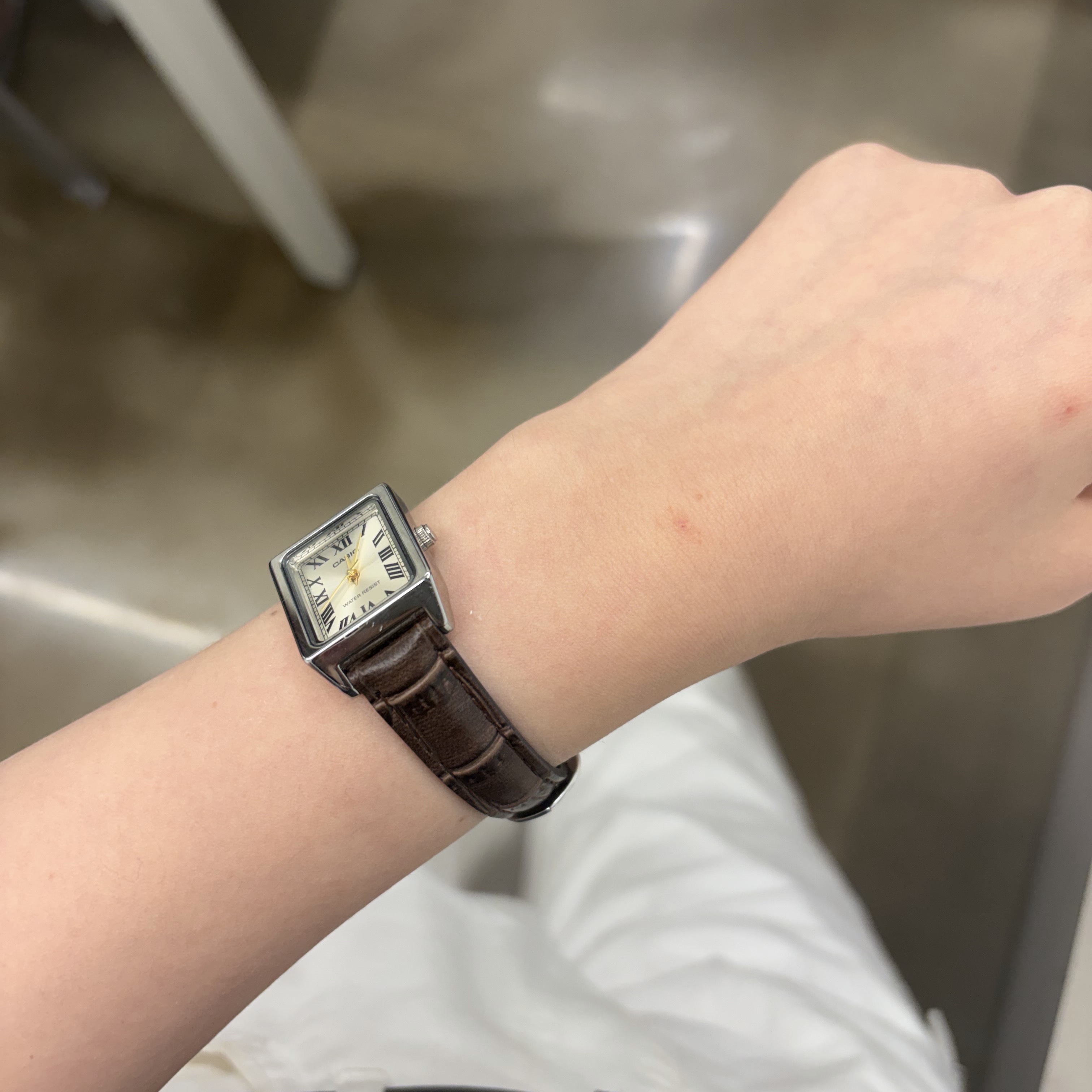 Casio LTP-V007L-9B 착용 스타일 - 2
