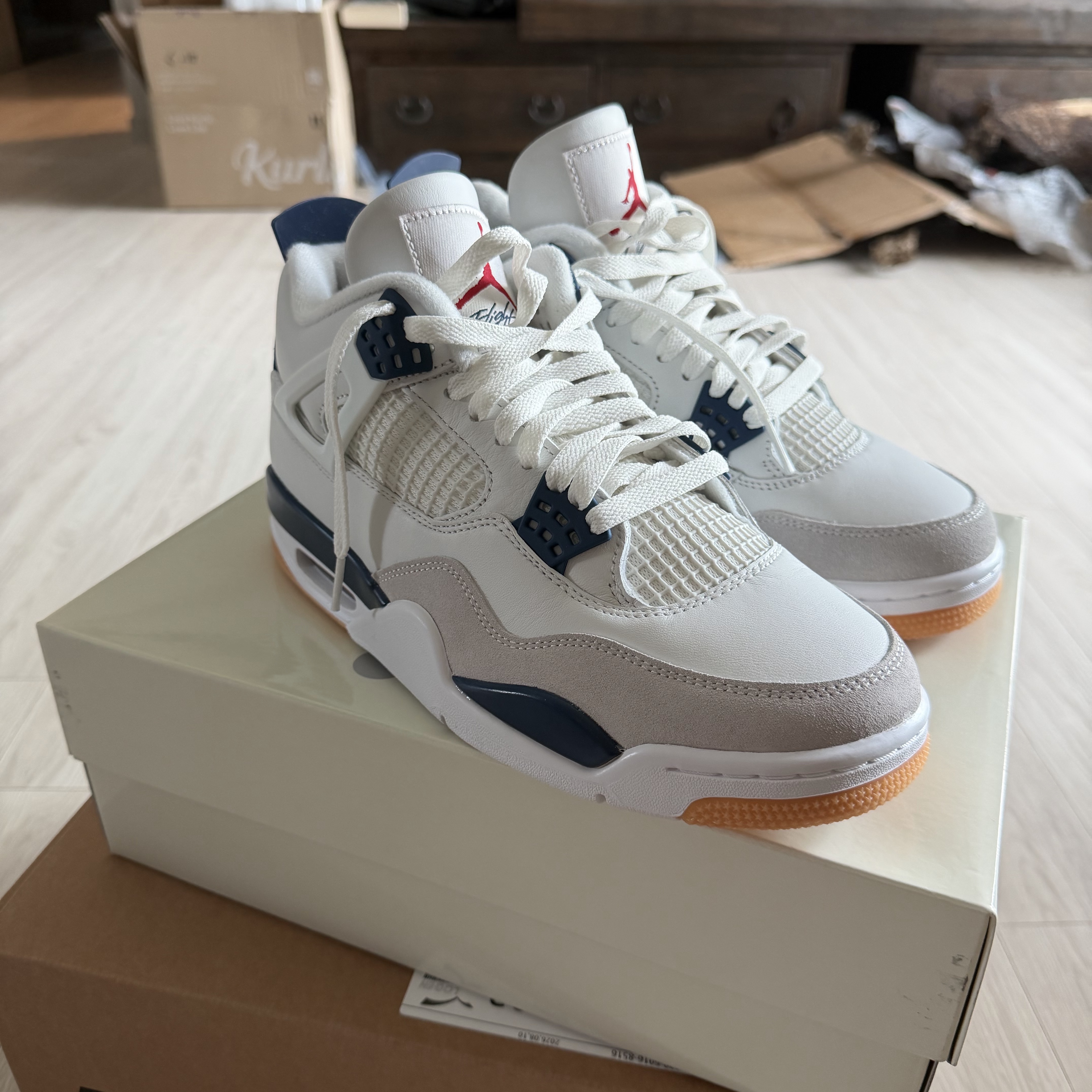 Jordan 4 x Nike SB Retro SP Navy 착용 스타일