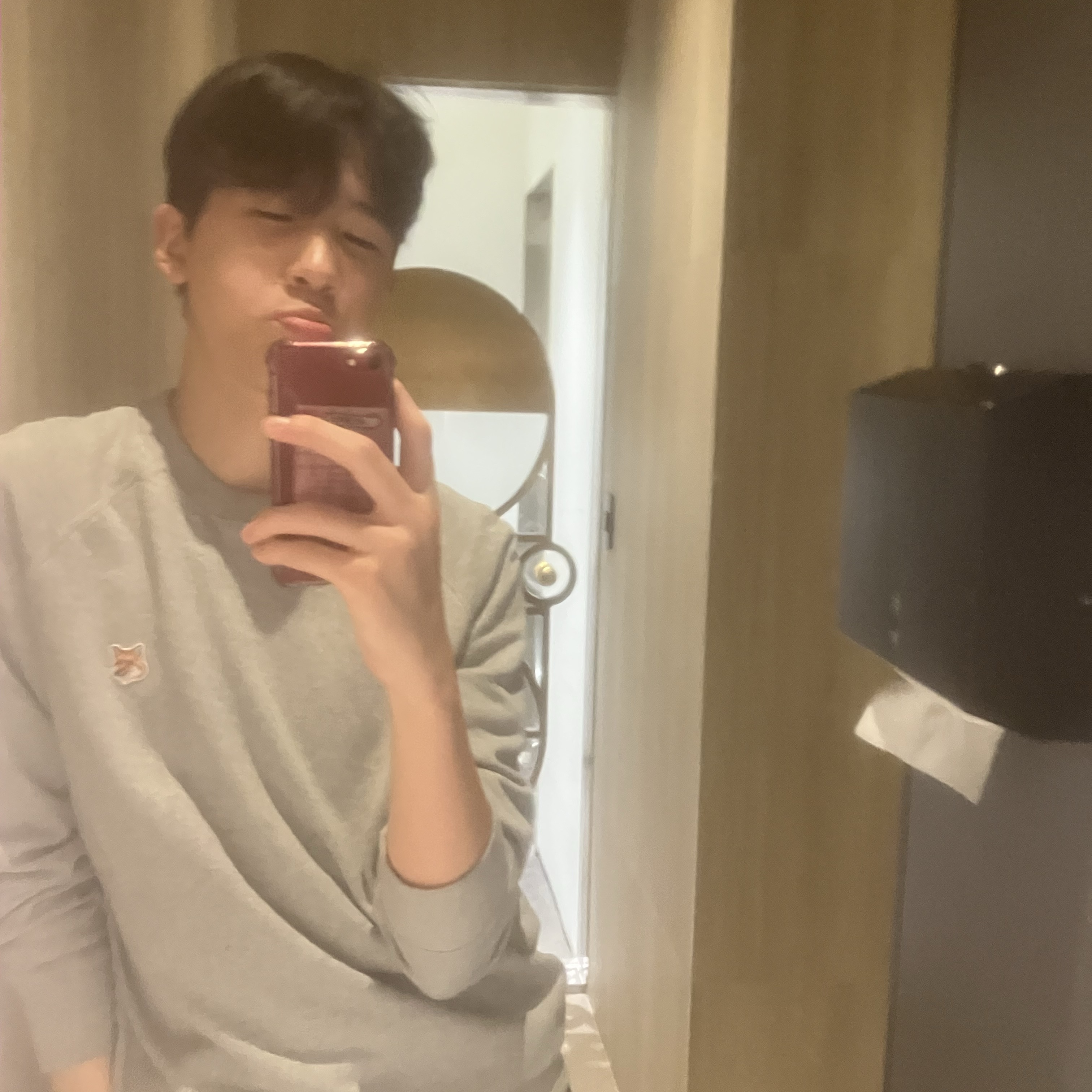 Thom Browne Engineered 4-Bar Sweatshirt Navy, Thom Browne Engineered 4-Bar Sweatshirt Light Grey 착용 스타일 - 5