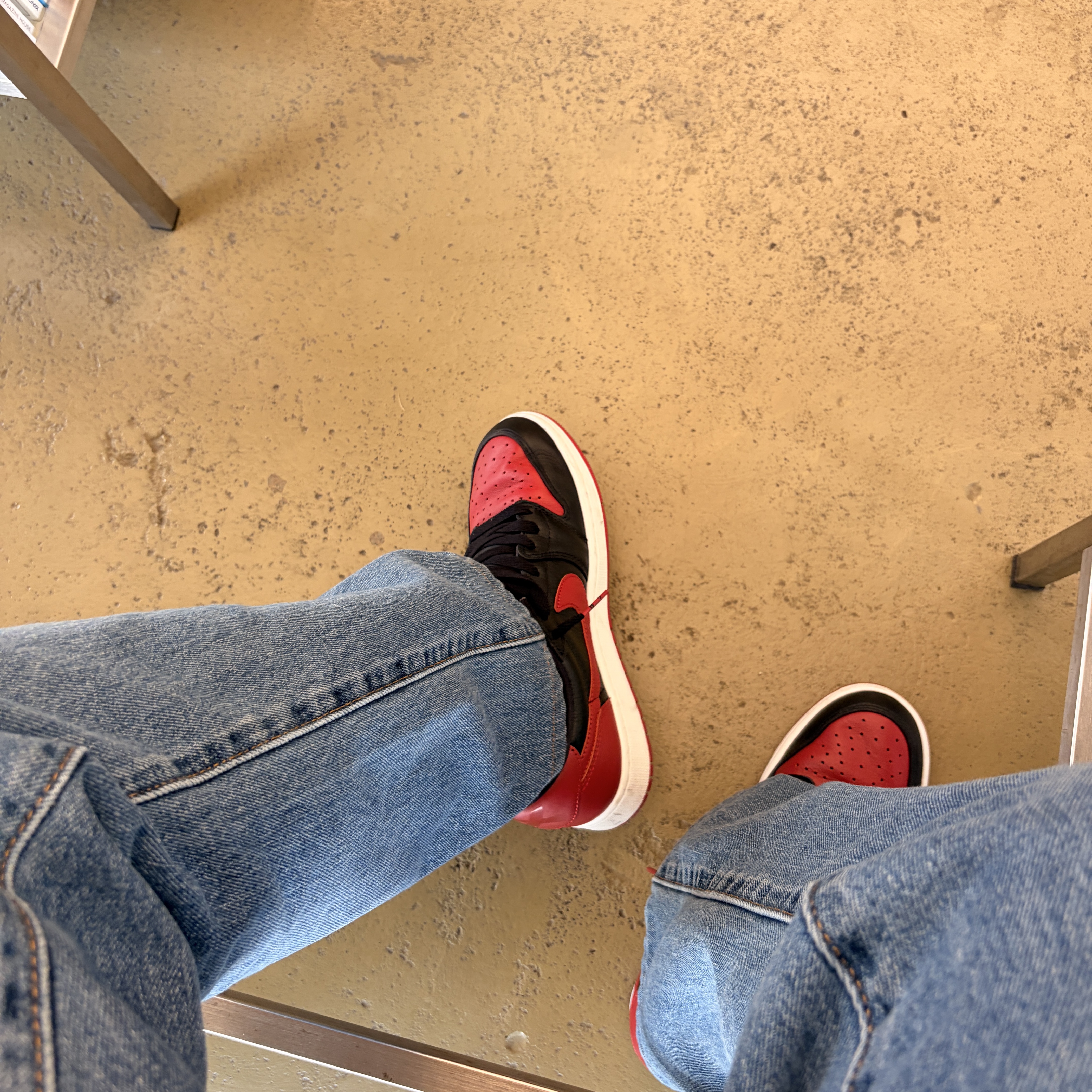 Jordan 1 Retro Low OG Banned 2026 착용 스타일