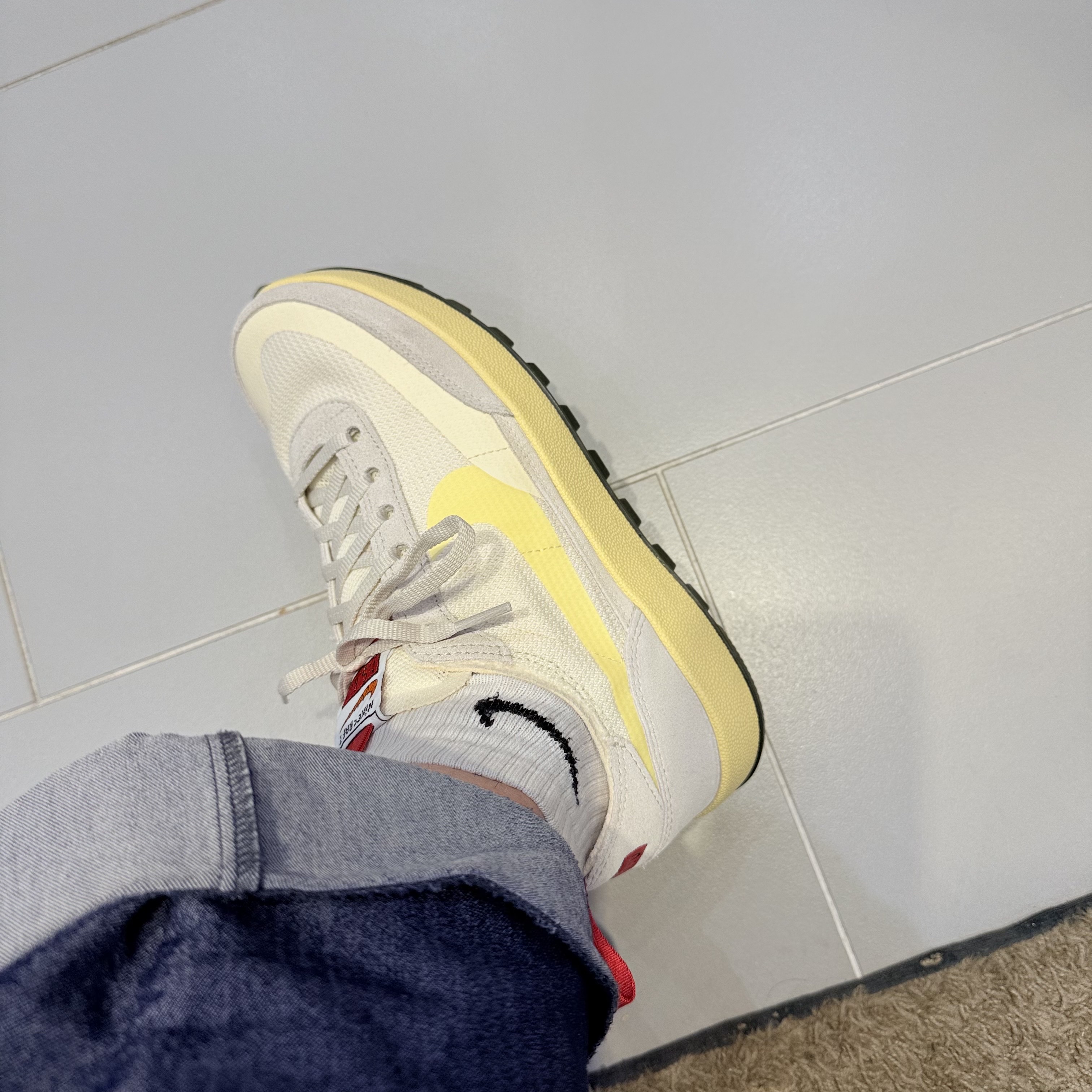 Nike x Tom Sachs General Purpose Shoe Grey Yellow 착용 스타일 - 3