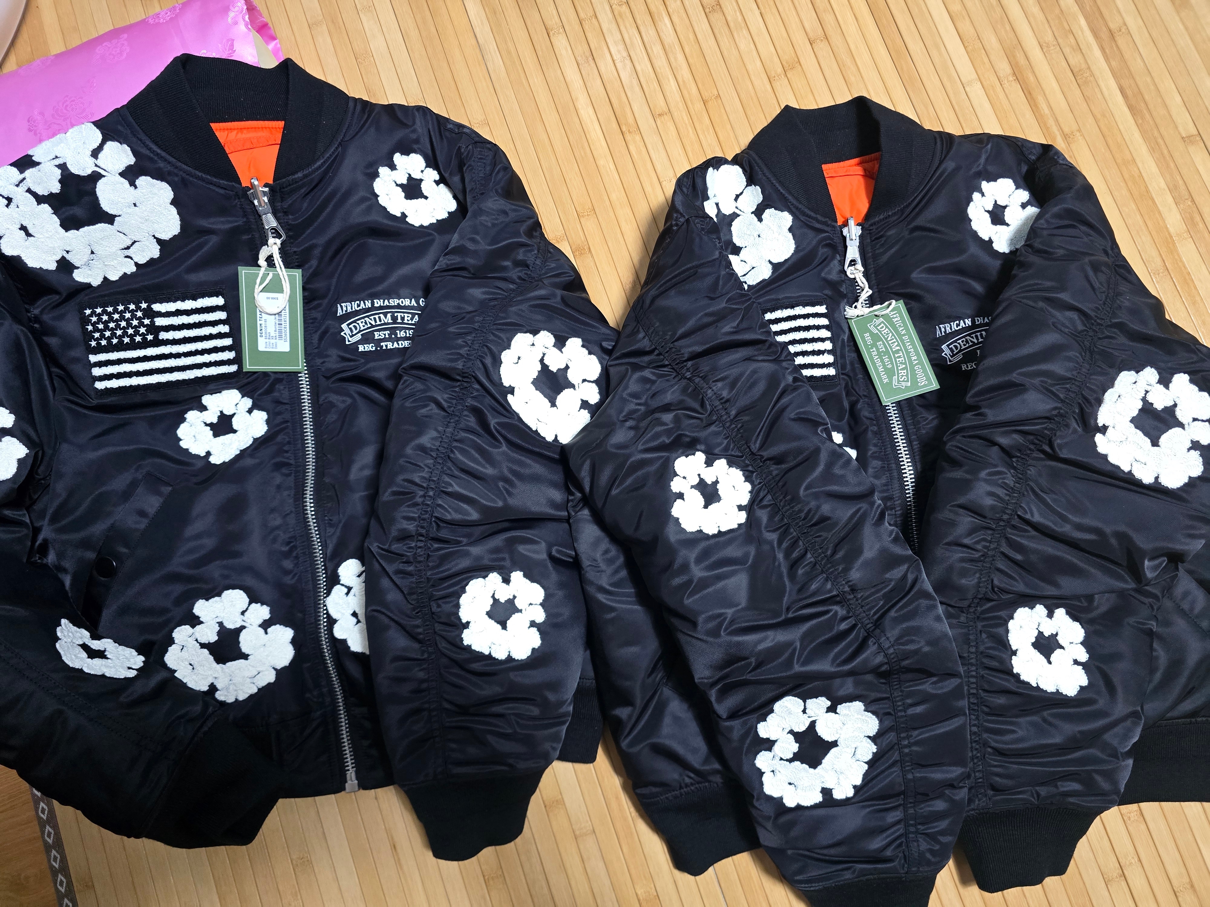 Denim Tears Cotton Wreath MA-1 Bomber Jacket Black 착용 스타일