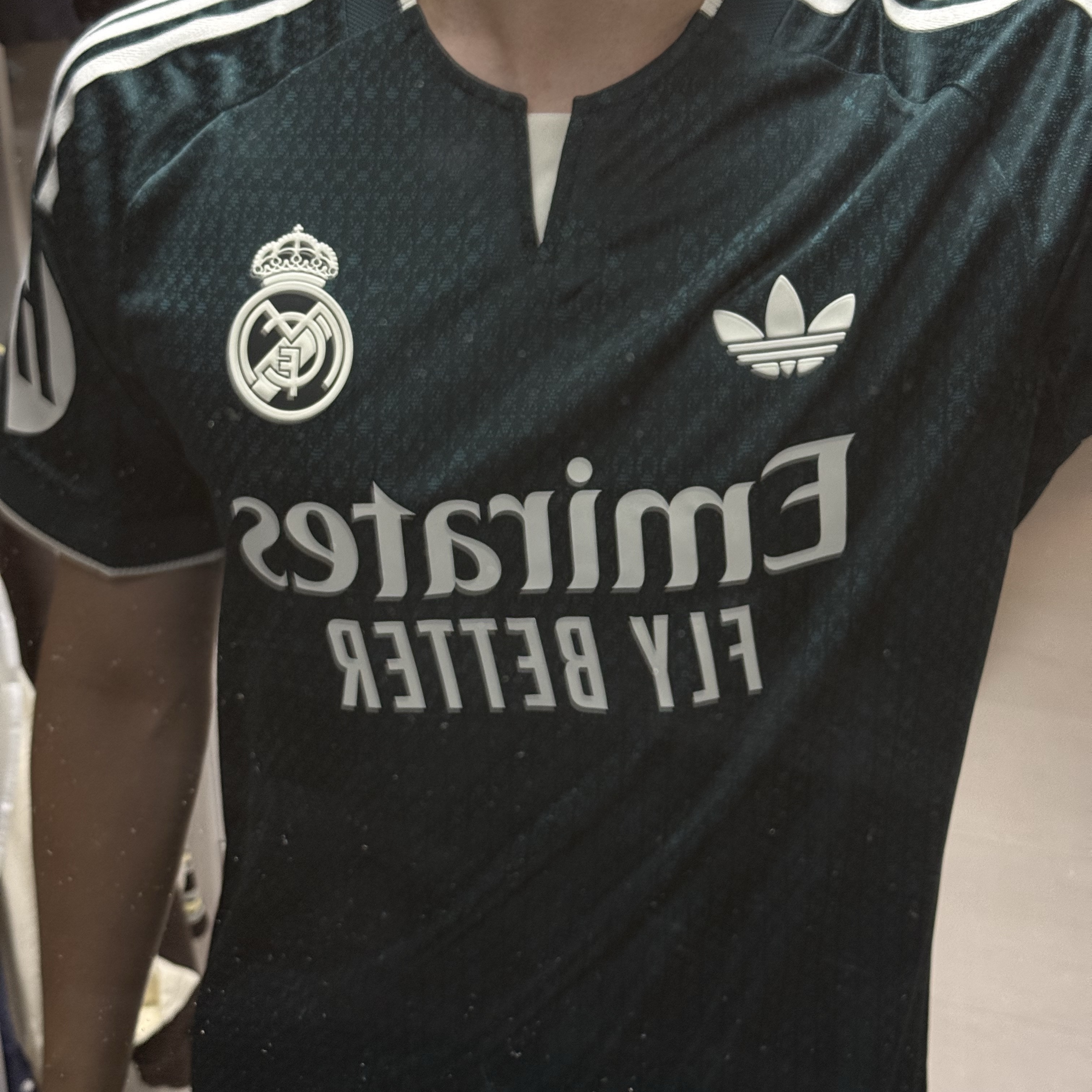 Adidas Real Madrid 26/27 Away Jersey Aurora Ivy - KR Sizing (Non Marking Ver.) 착용 스타일