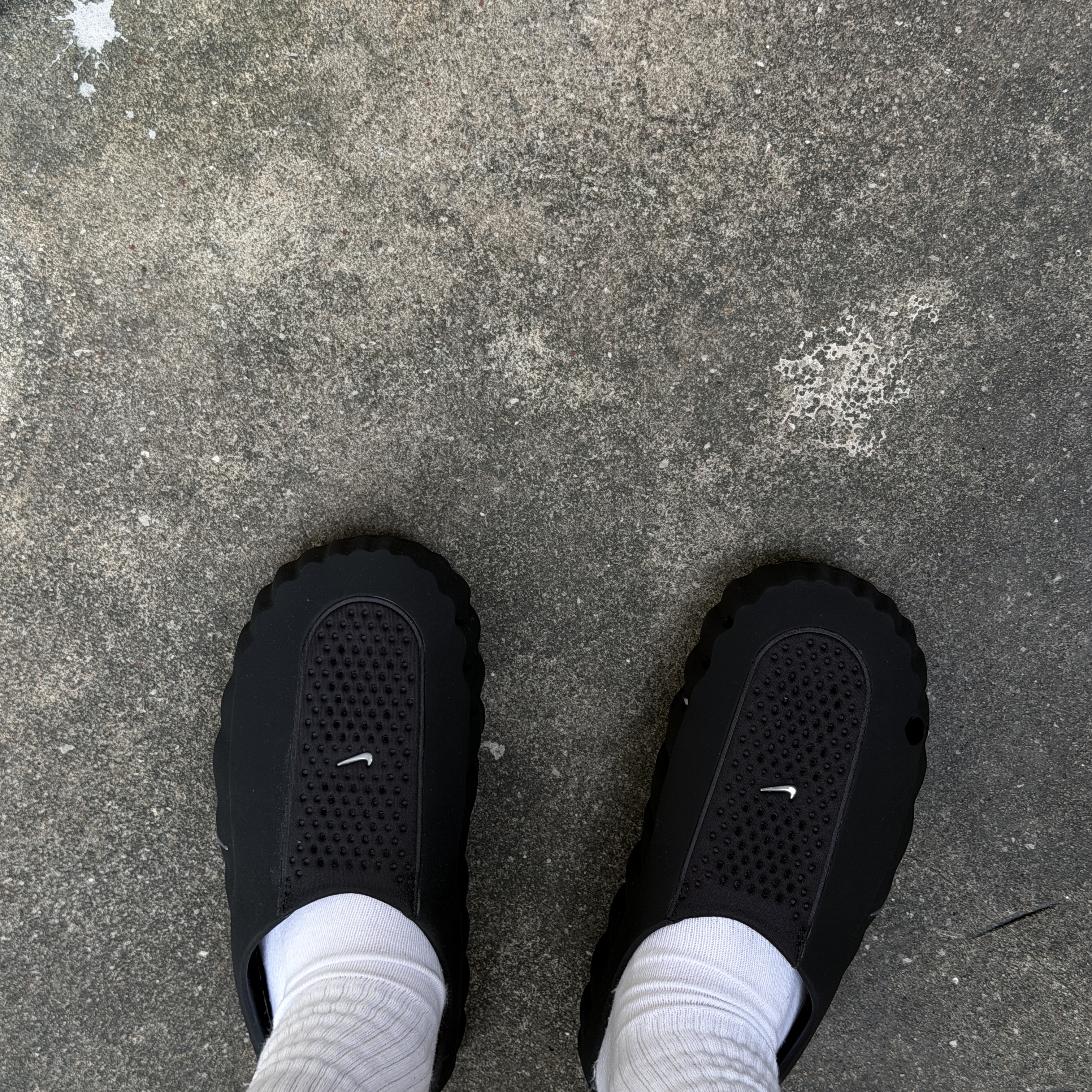 Nike Mind 001 Black Chrome 착용 스타일 - 1