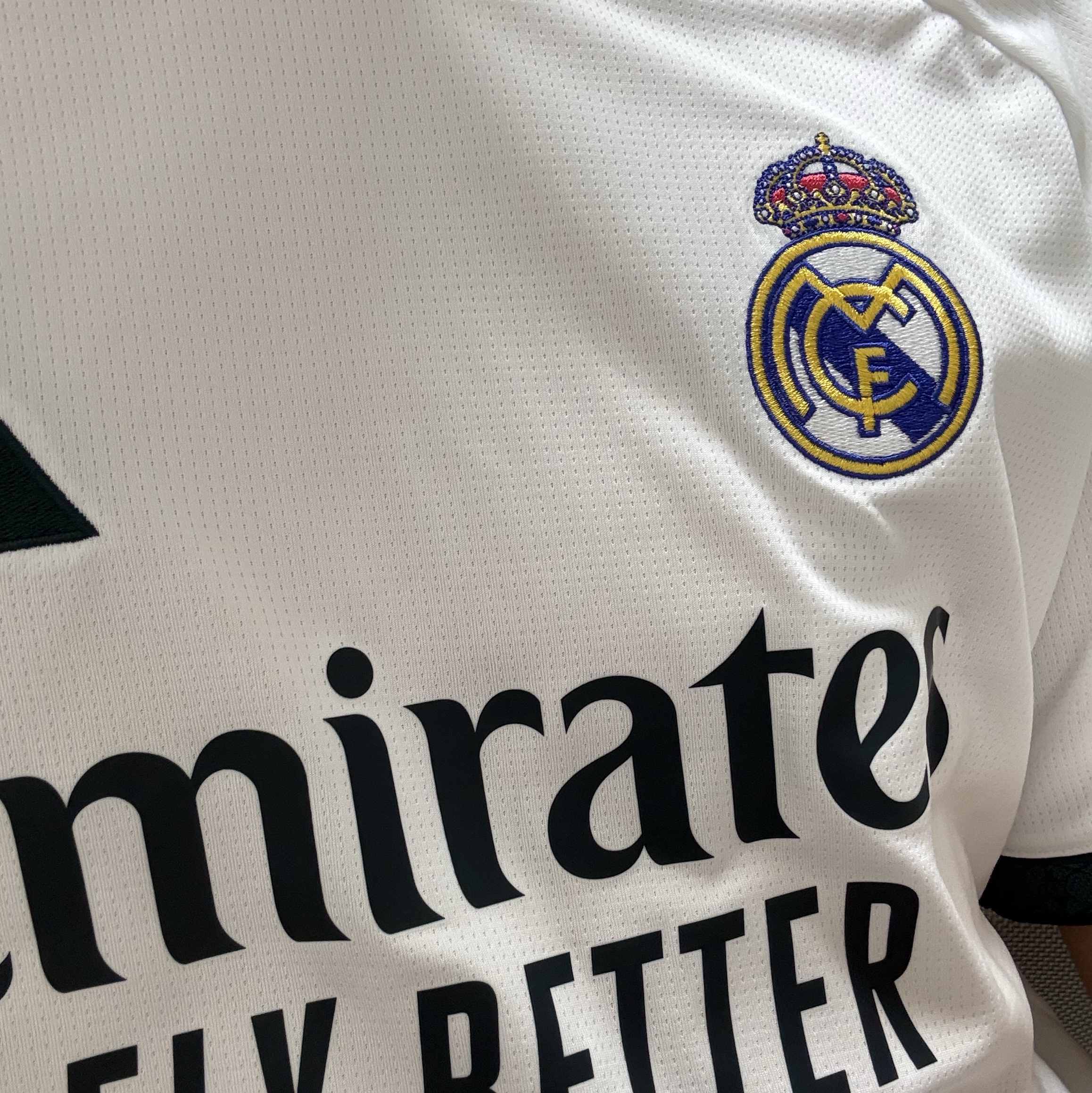 Adidas Real Madrid 2026/27 Home Jersey White - KR Sizing (Non Marking Ver.) 착용 스타일 - 1