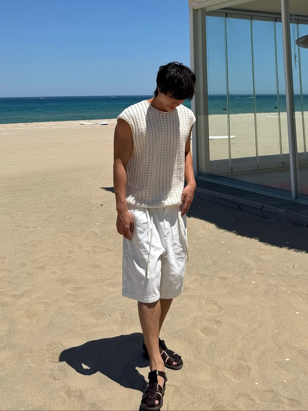 Knitted Outstring Bermuda Denim Half Pants Cream, Knitted Outstring Bermuda Denim Half Pants Black 착용 스타일 - 2