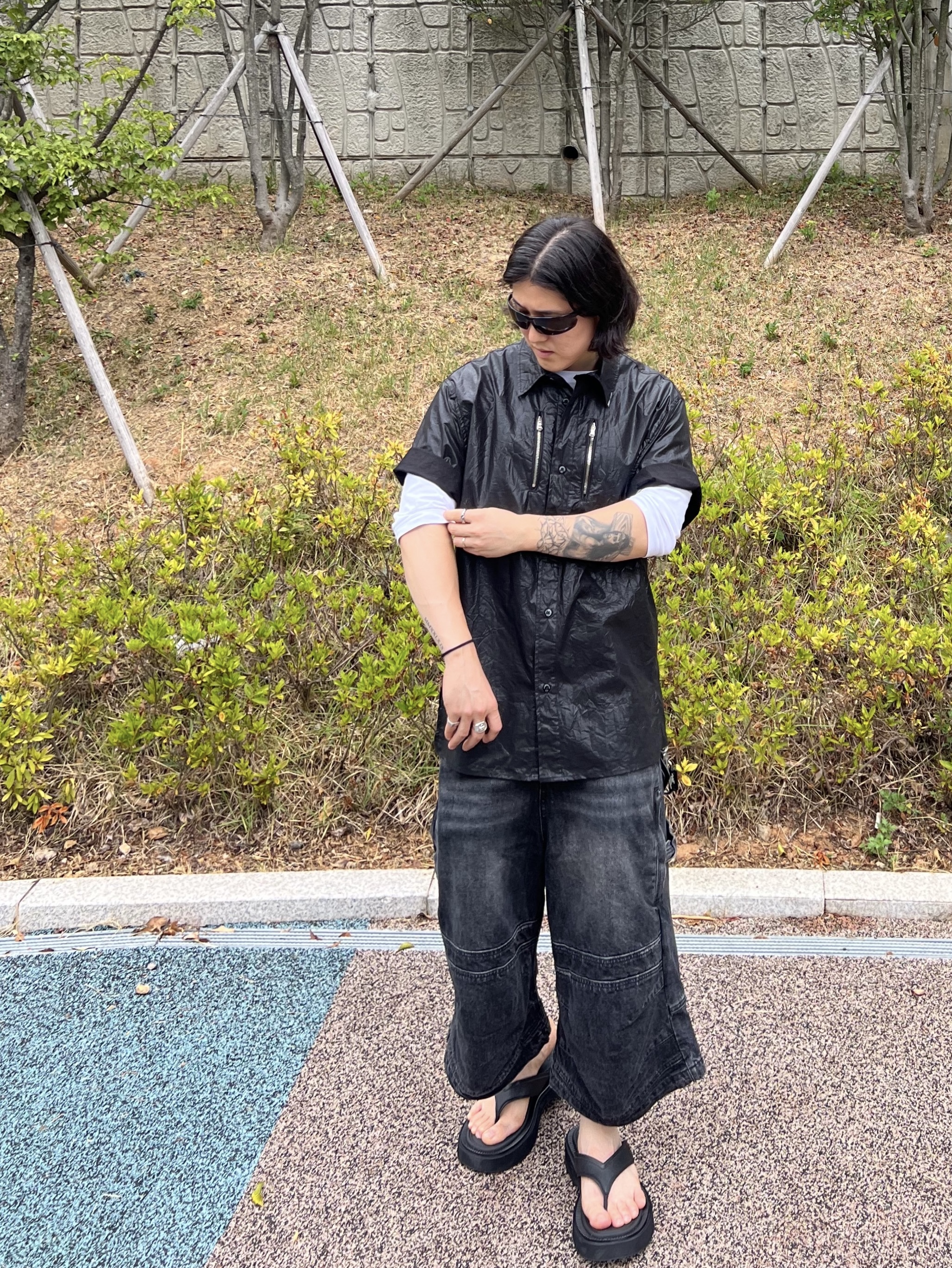 ROARINGRAD Carpenter Bermuda Denim Pants Black, DECATHLON Adult Sports Sunglasses Category 3 ST100 Smoked Black 착용 스타일 - 5