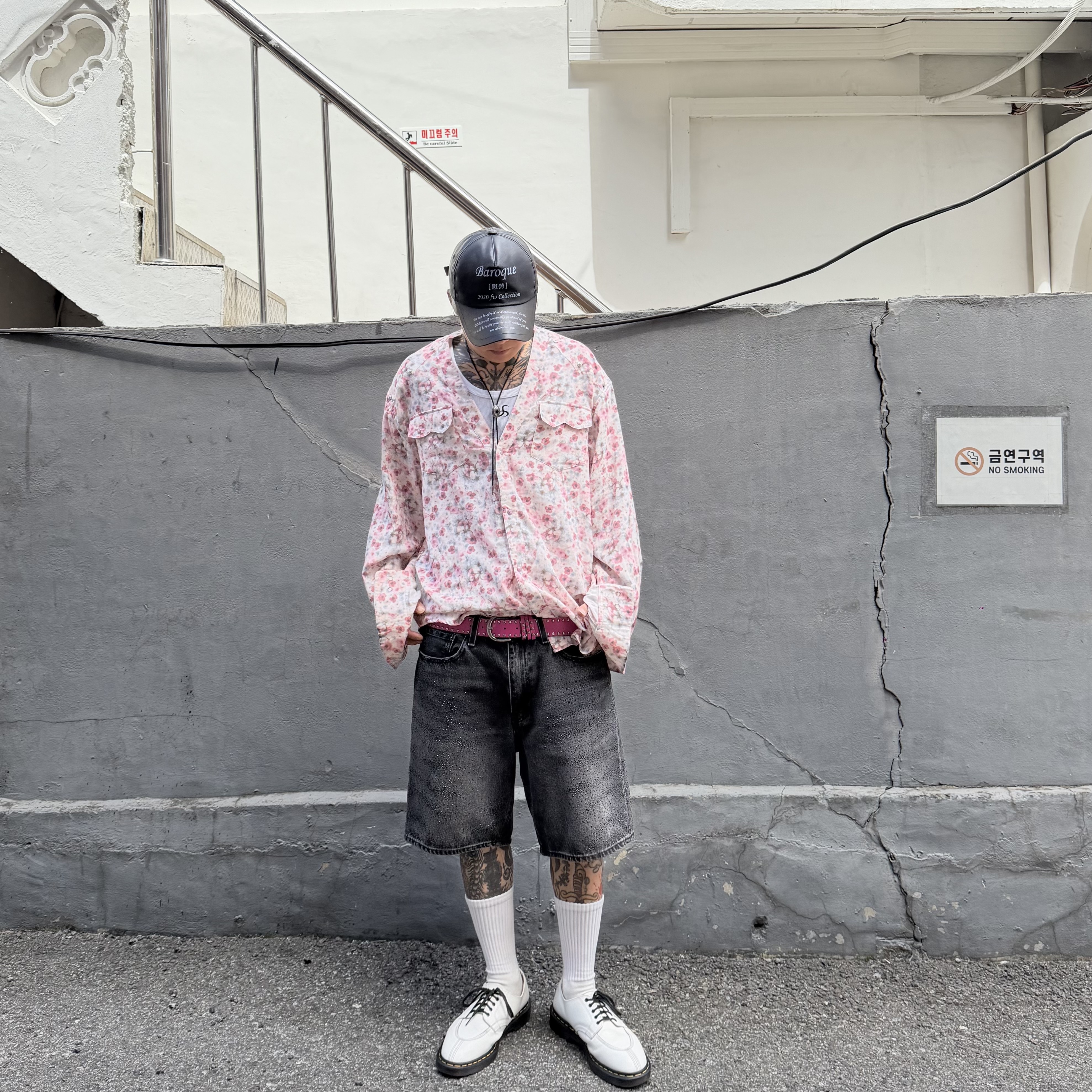 NOFAKESHIT Bust Down Short 468 32, NOFAKESHIT Sakura Shirt 착용 스타일 - 1
