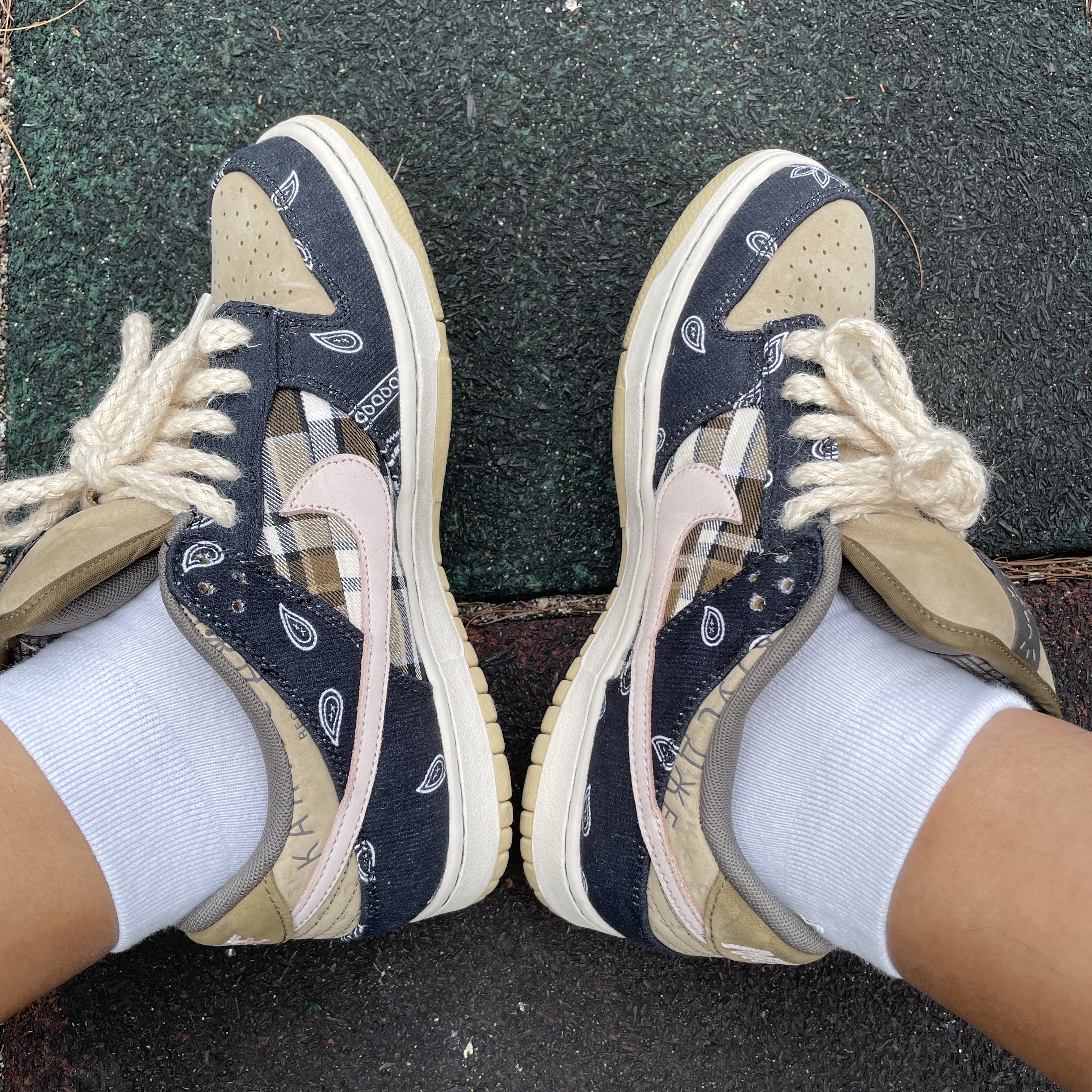 Nike x Travis Scott SB Dunk Low 착용 스타일