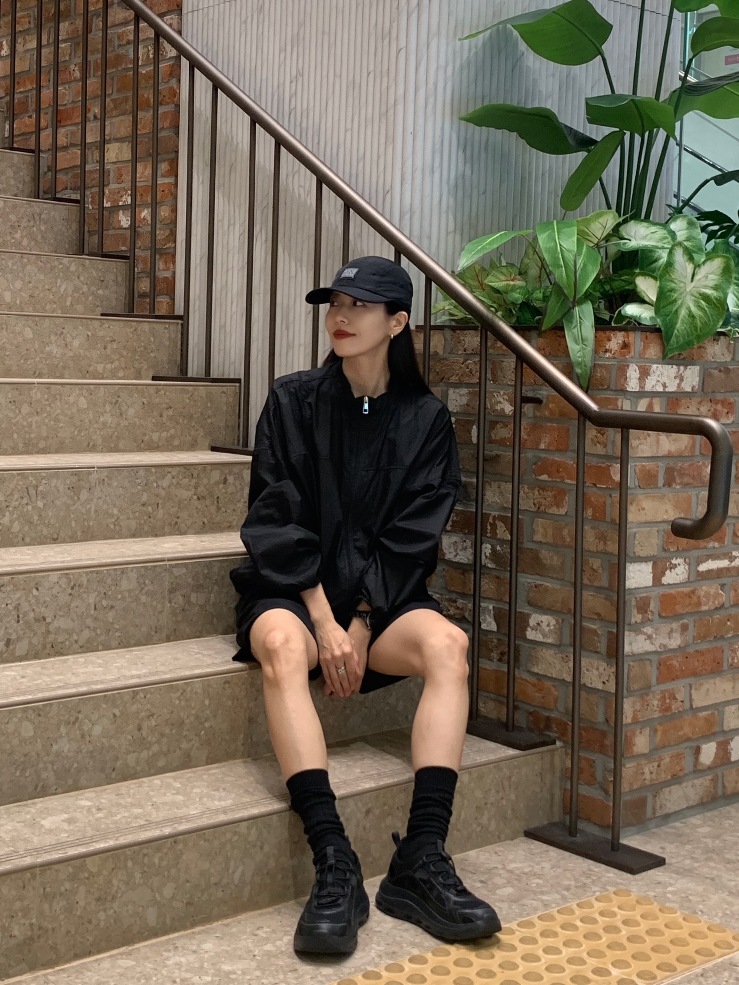 Supreme x Marithe Francois Girbaud Sport Camp Cap Black - 25SS 착용 스타일 - 2