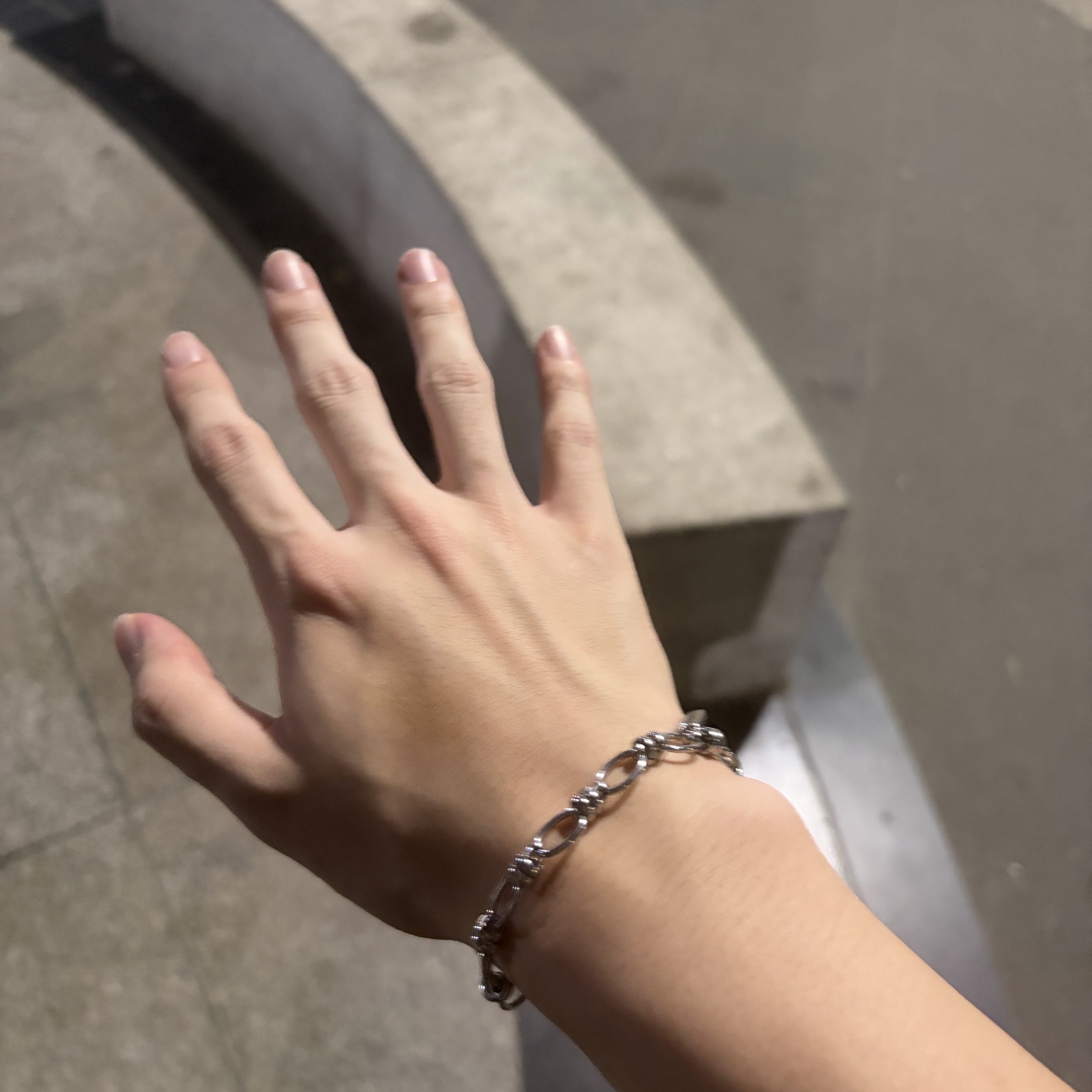 Riomeu Oval Ring Chain Bracelet 착용 스타일 - 3