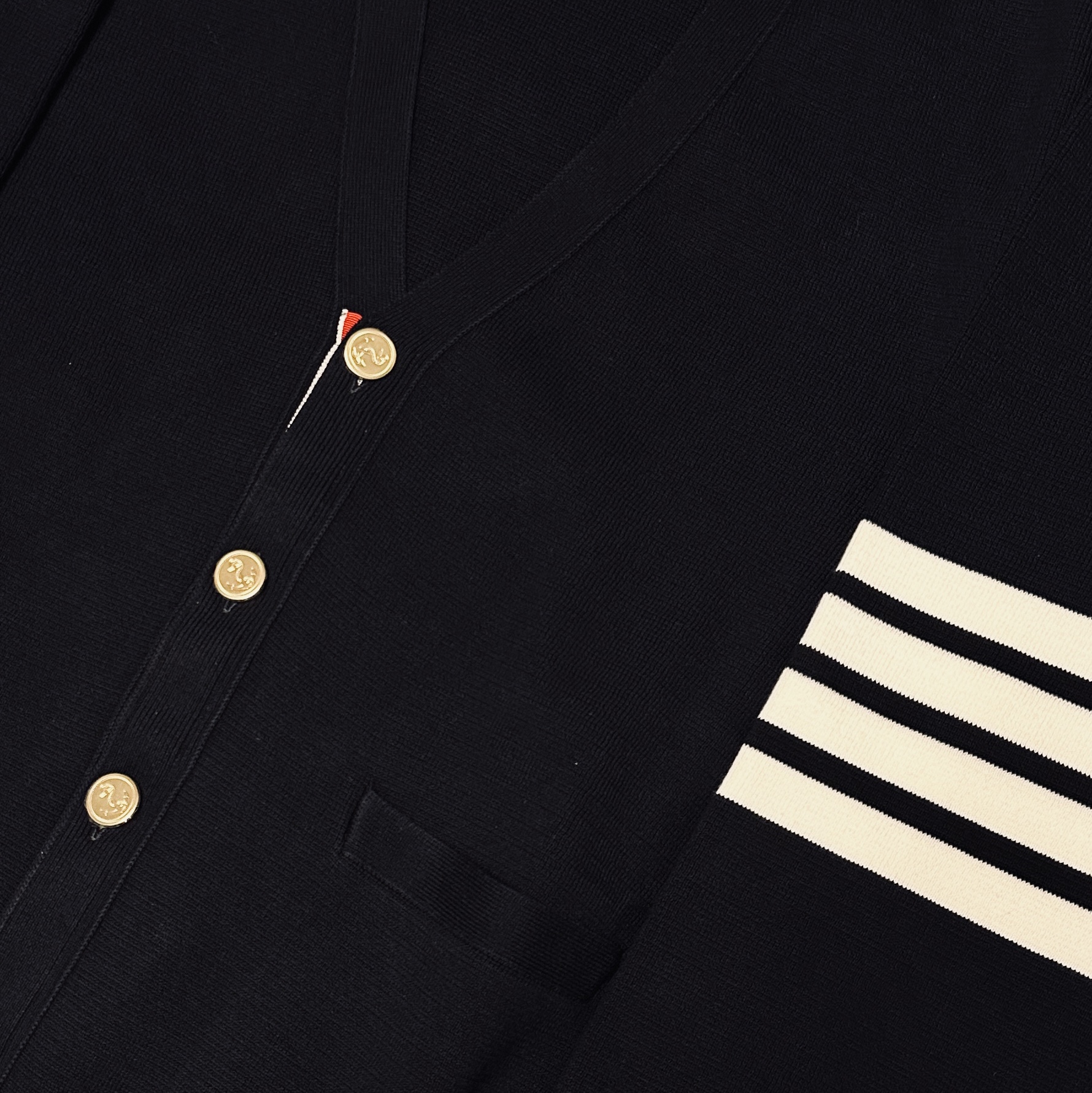Thom Browne Milano Stitch 4-Bar Cardigan Navy 착용 스타일