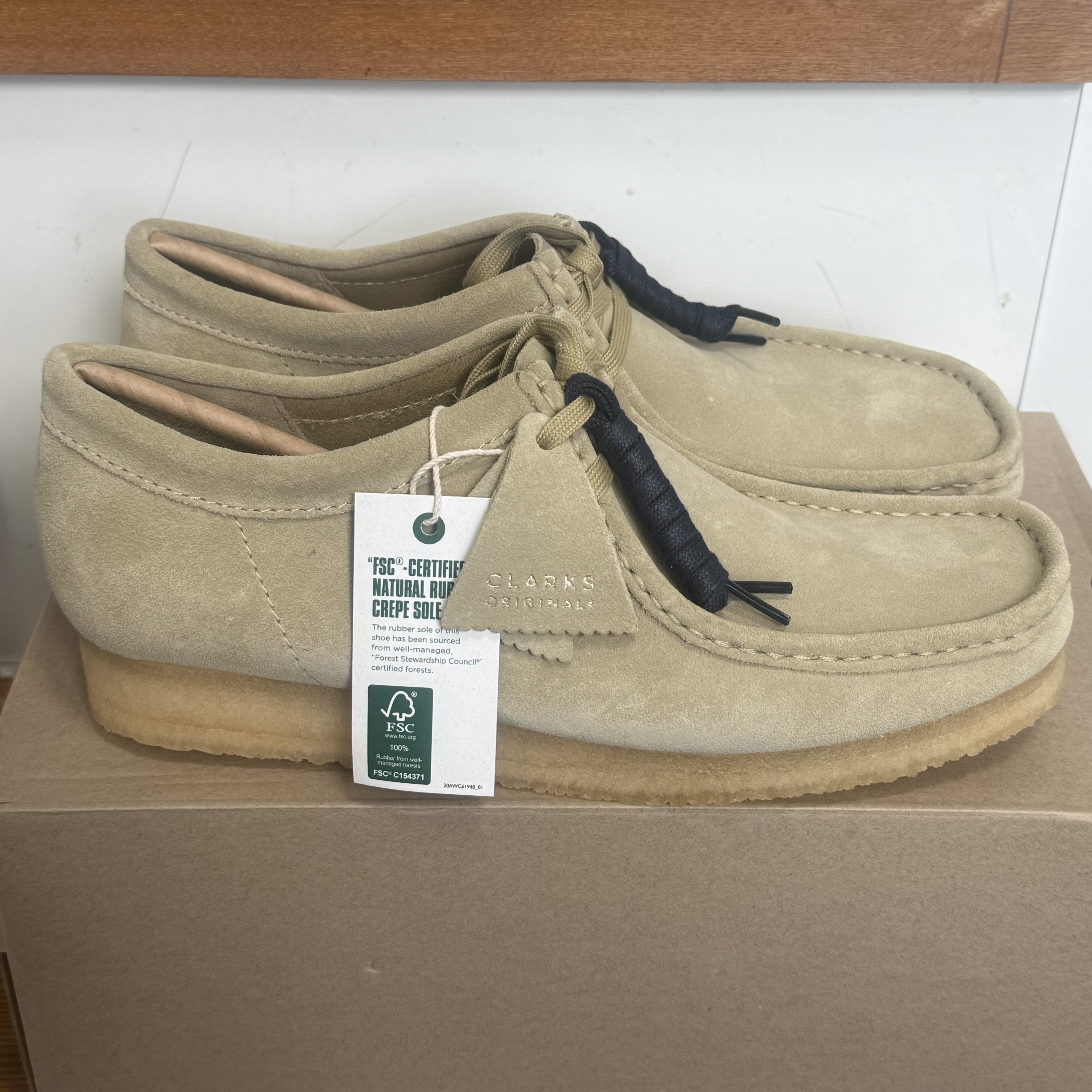 Clarks Wallabee Maple Suede 착용 스타일