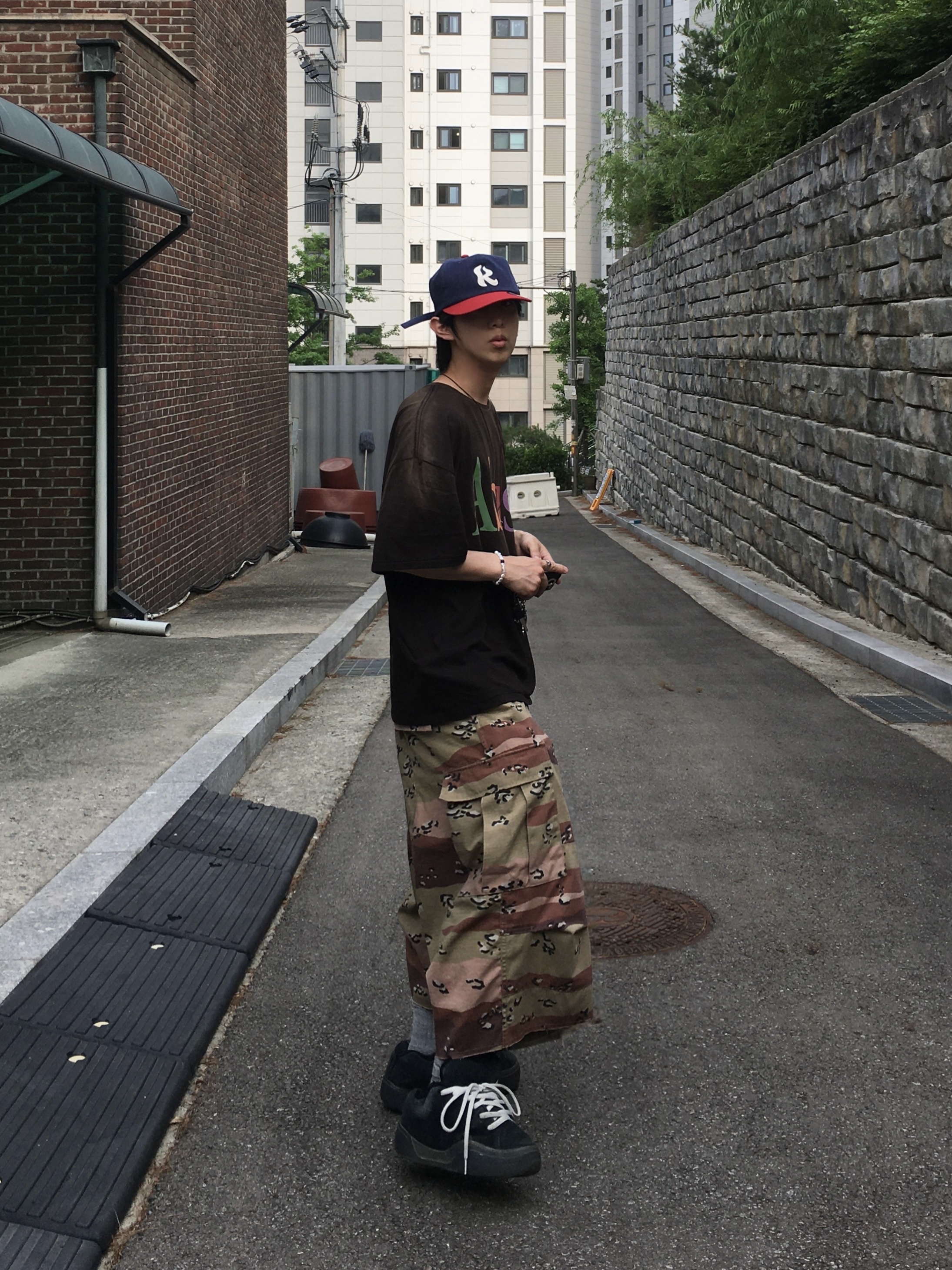 Kamien x Koin Seoul Retro Ball Cap Navy, qualisartifexpereo Scavenger Shorts 착용 스타일 - 3