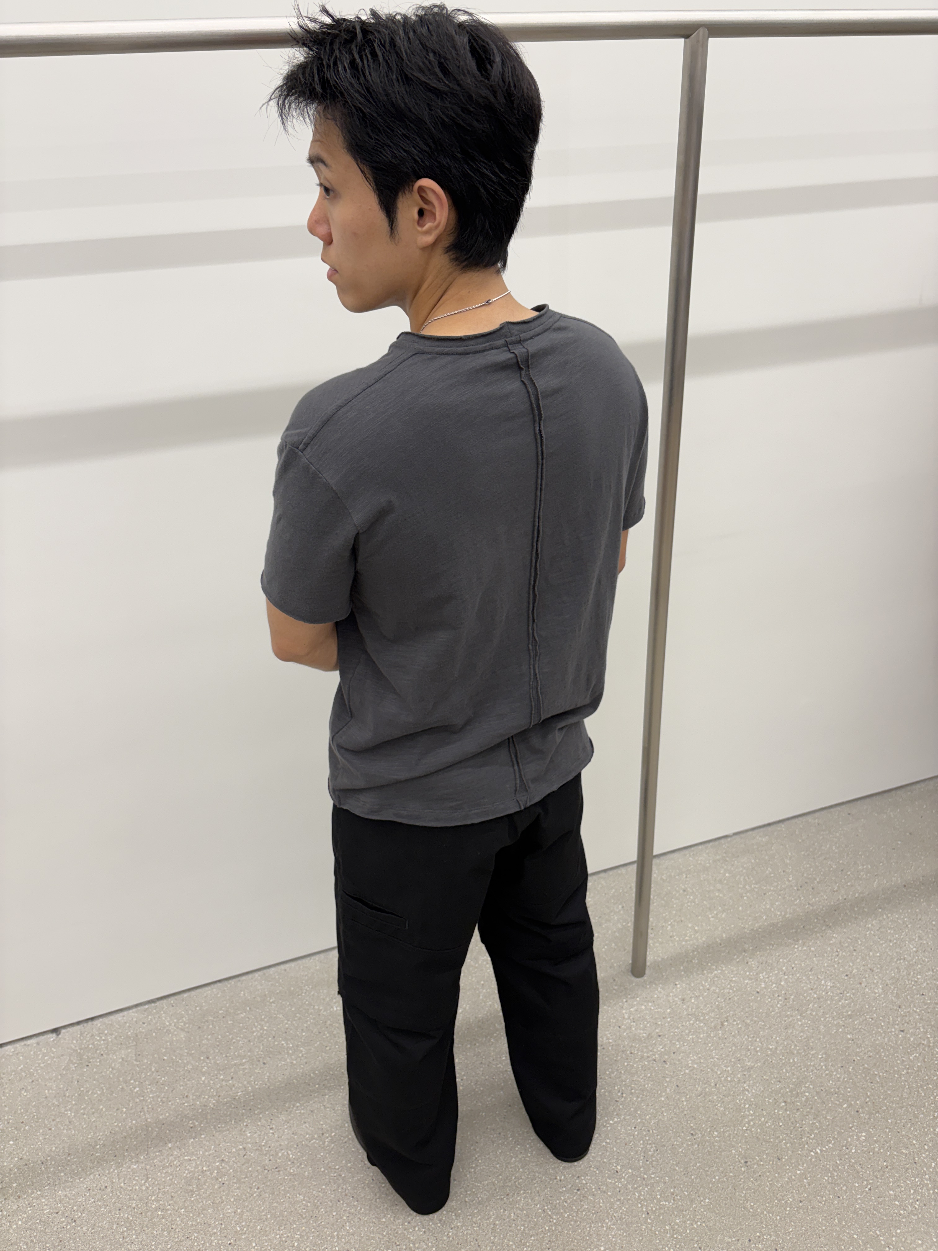 Millo Archive Layered Raw Cut T-Shirt Melange Gray, Millo Archive Layered Raw Cut T-Shirt Charcoal 착용 스타일 - 2