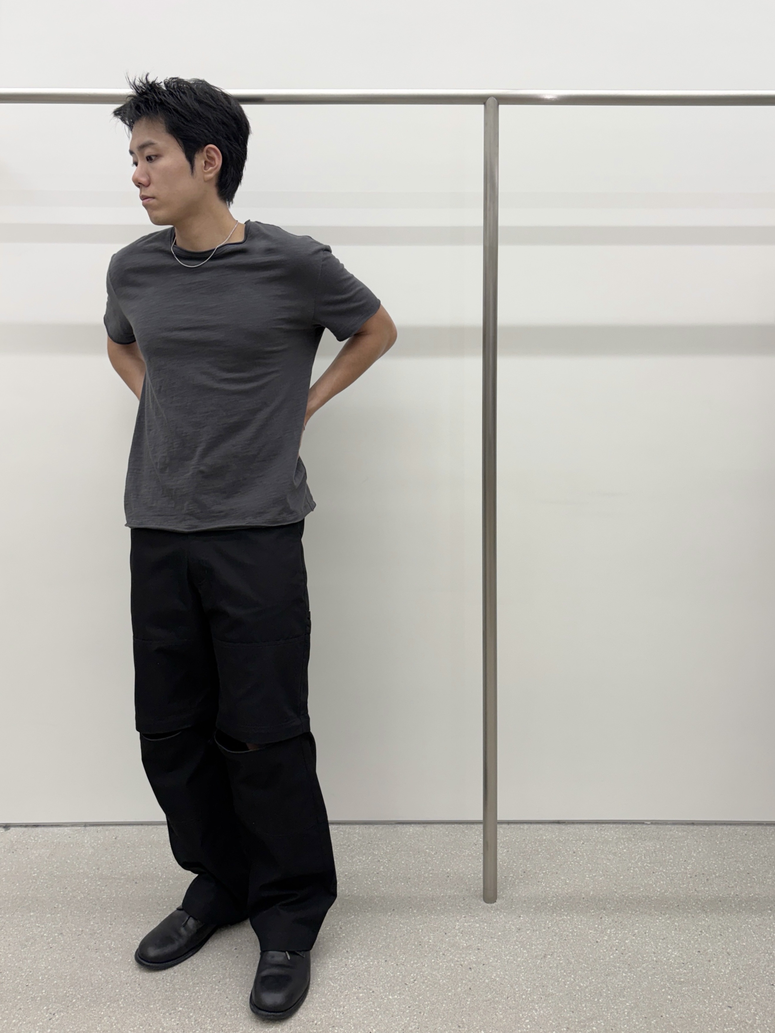 Millo Archive Layered Raw Cut T-Shirt Melange Gray, Millo Archive Layered Raw Cut T-Shirt Charcoal 착용 스타일 - 1