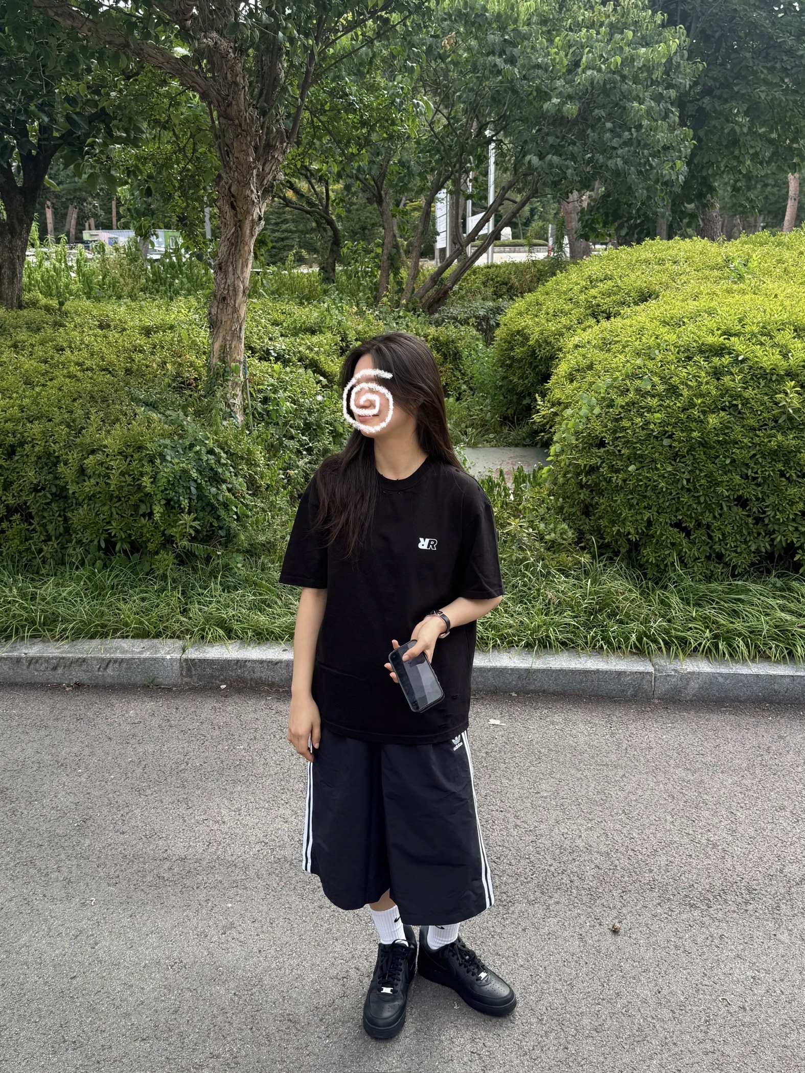 Adidas Originals Capri Shorts Black White - KR Sizing, Nike x Supreme Air Force 1 Low Black 착용 스타일 - 2