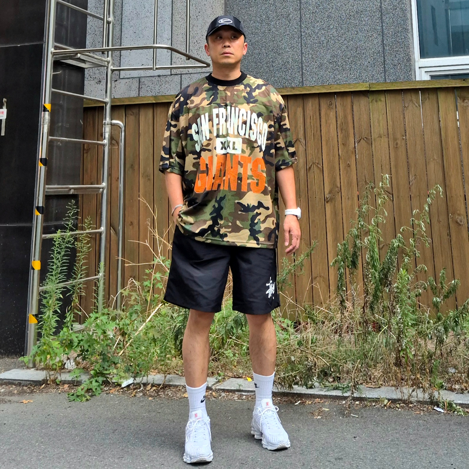 Nike Shox TL Metallic Silver, Stussy Big Basic Water Shorts Black 착용 스타일 - 3