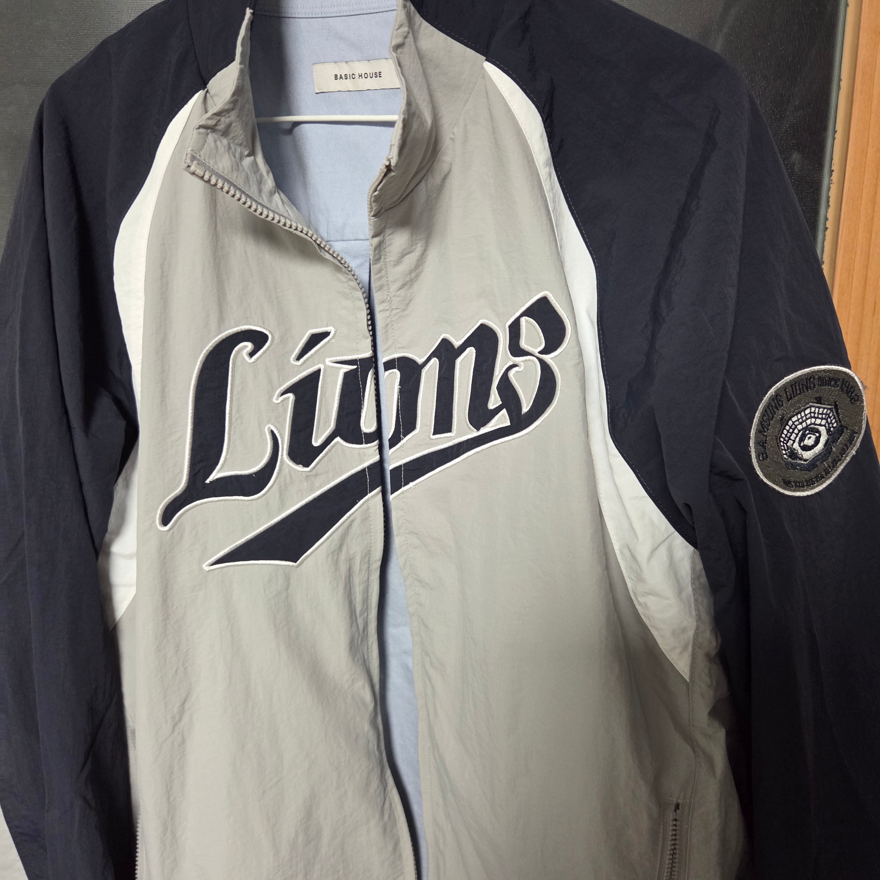 Samsung Lions x 8seconds Archive Colorblock Raglan Zip-Up Jacket Grey 착용 스타일 - 1
