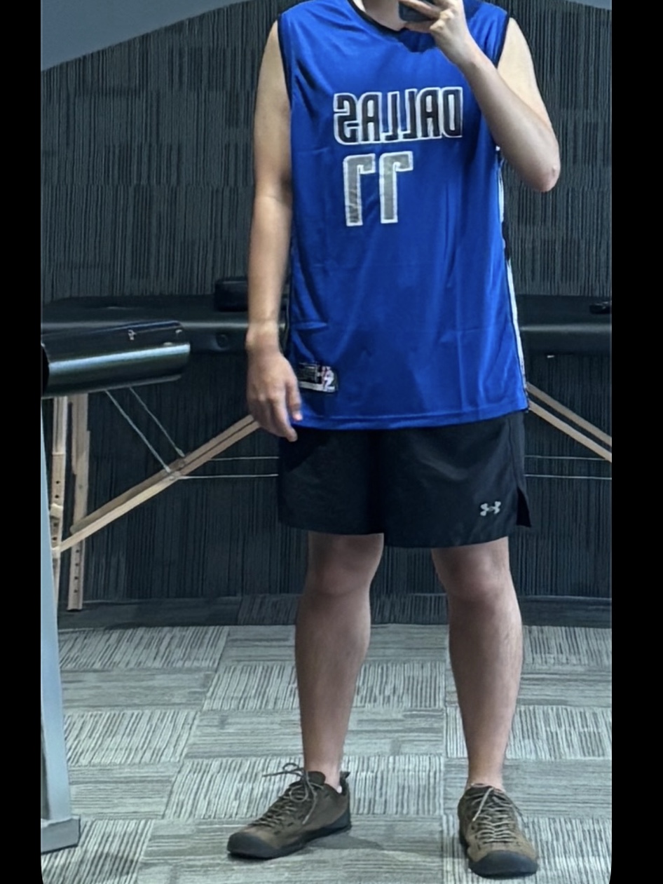 Nike Dallas Mavericks Icon Edition 2022/23 Dri-Fit NBA Swingman Jersey Game Royal 착용 스타일