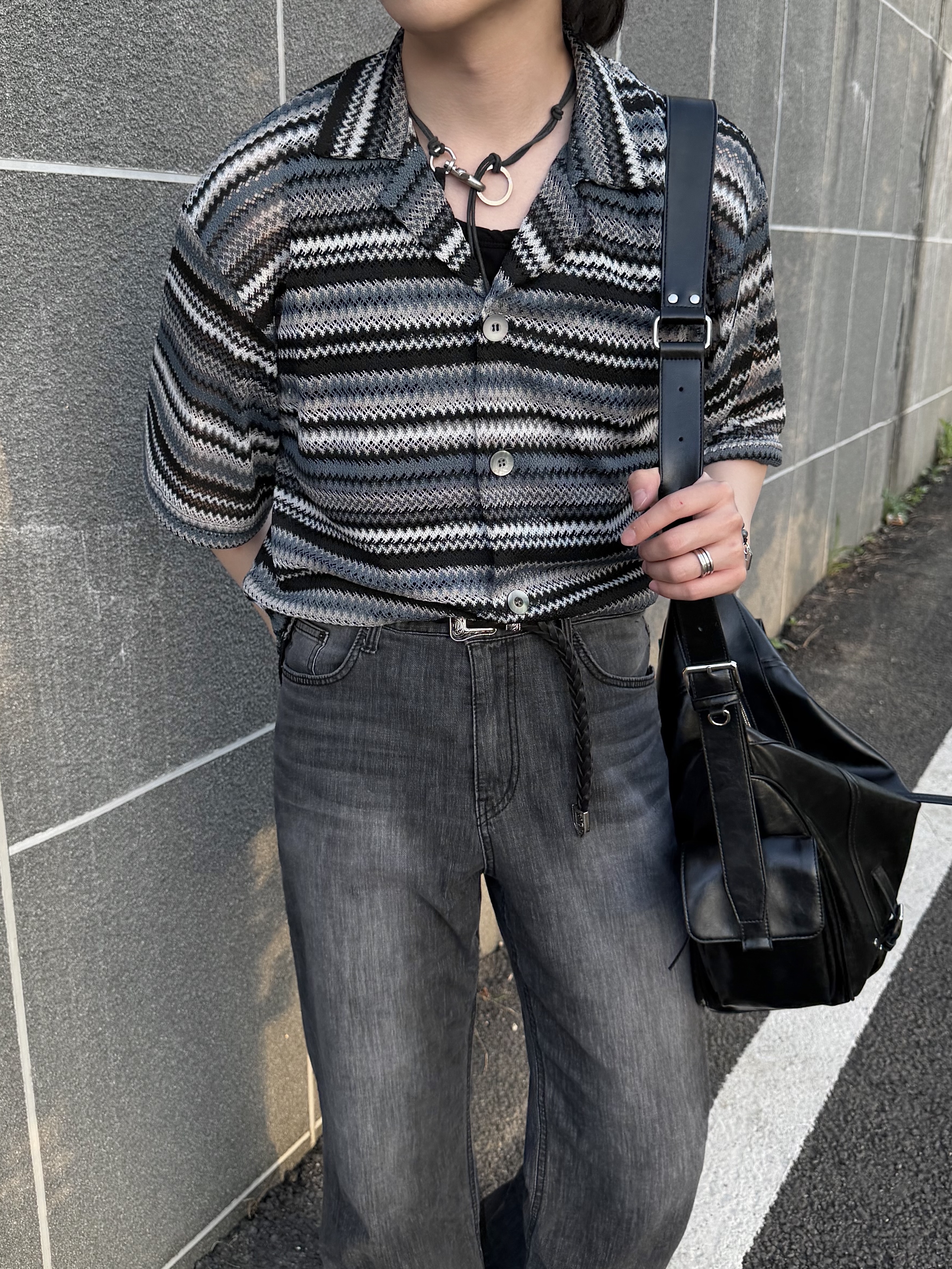 Matin Kim Rivet Point Quad Shoulder Bag Black, Our Legacy Ladon Leather Keychain Black 착용 스타일 - 6