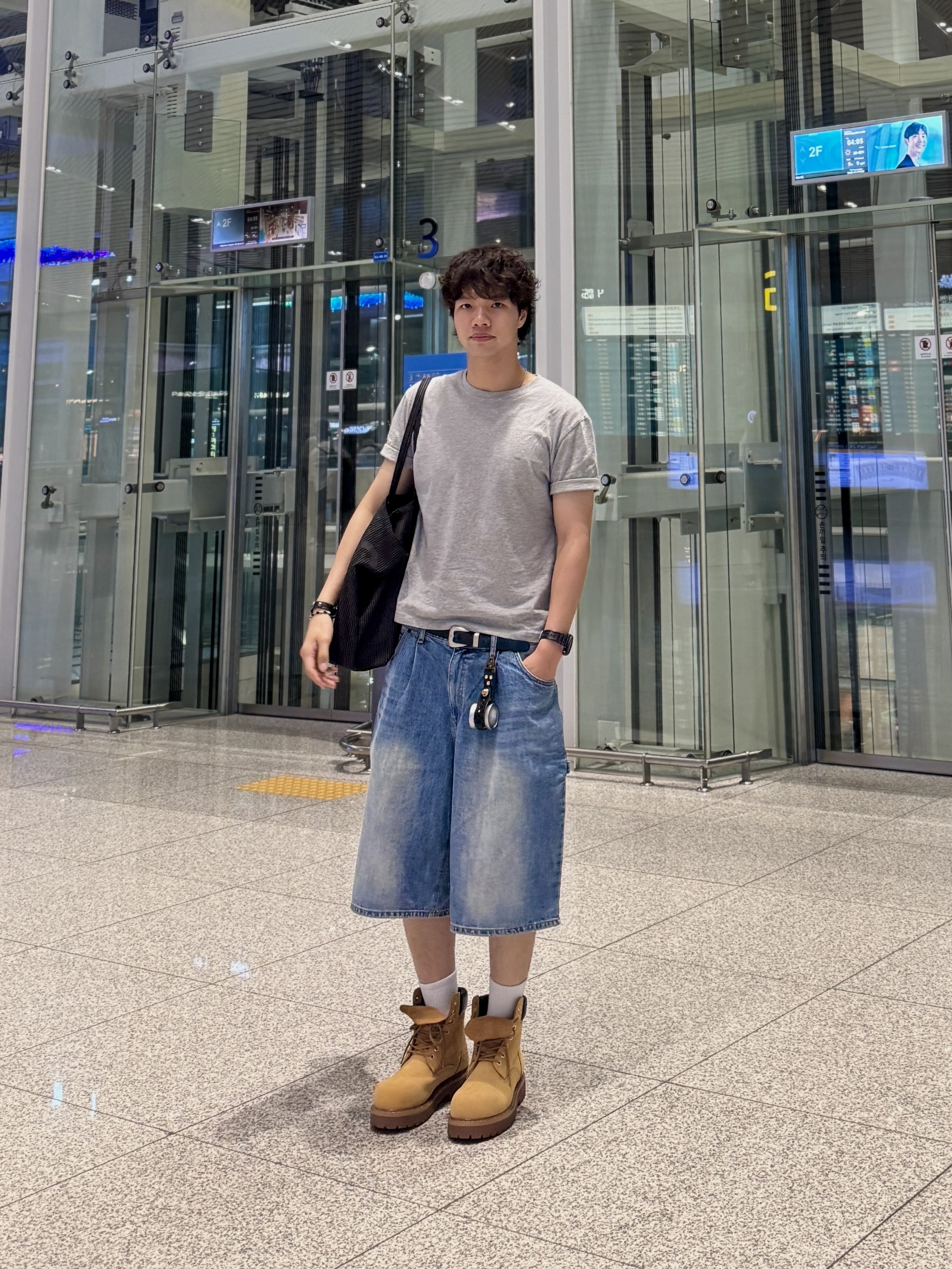 Hellodude Big Tote Bag Heavy Stripe Denim, LOSTGARDEN Route Tan 착용 스타일