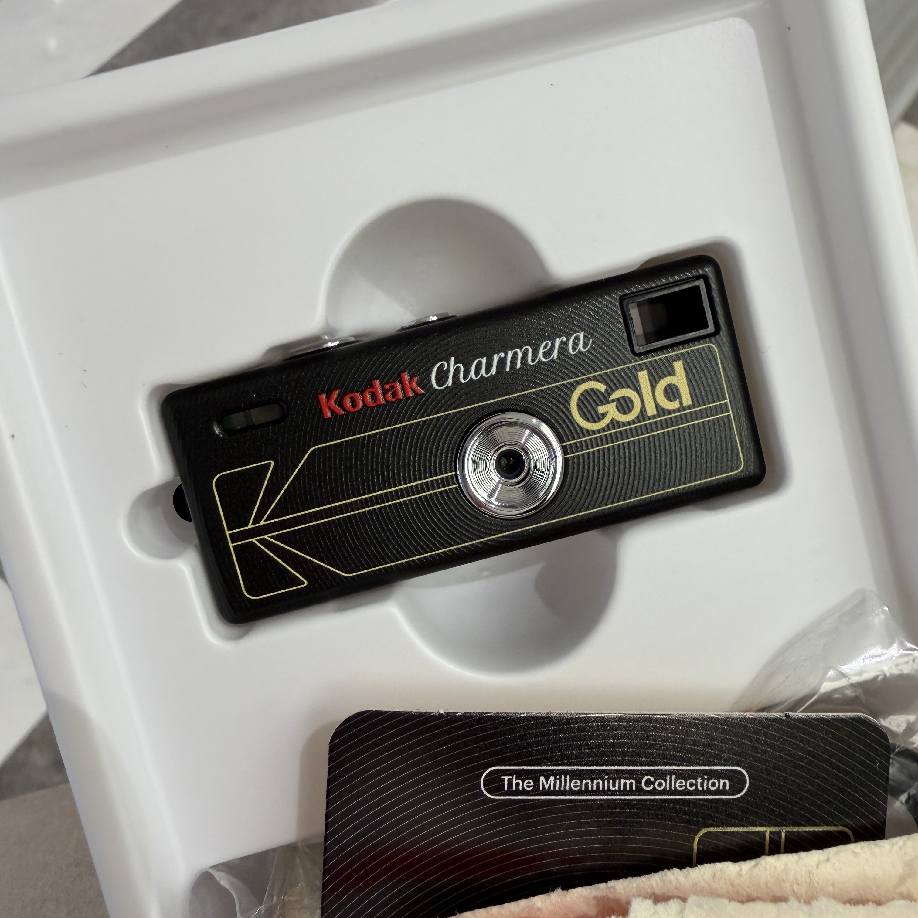Kodak Charmera Millennium Key Chain Film Camera Sealed Case (1 Blind Box) 착용 스타일