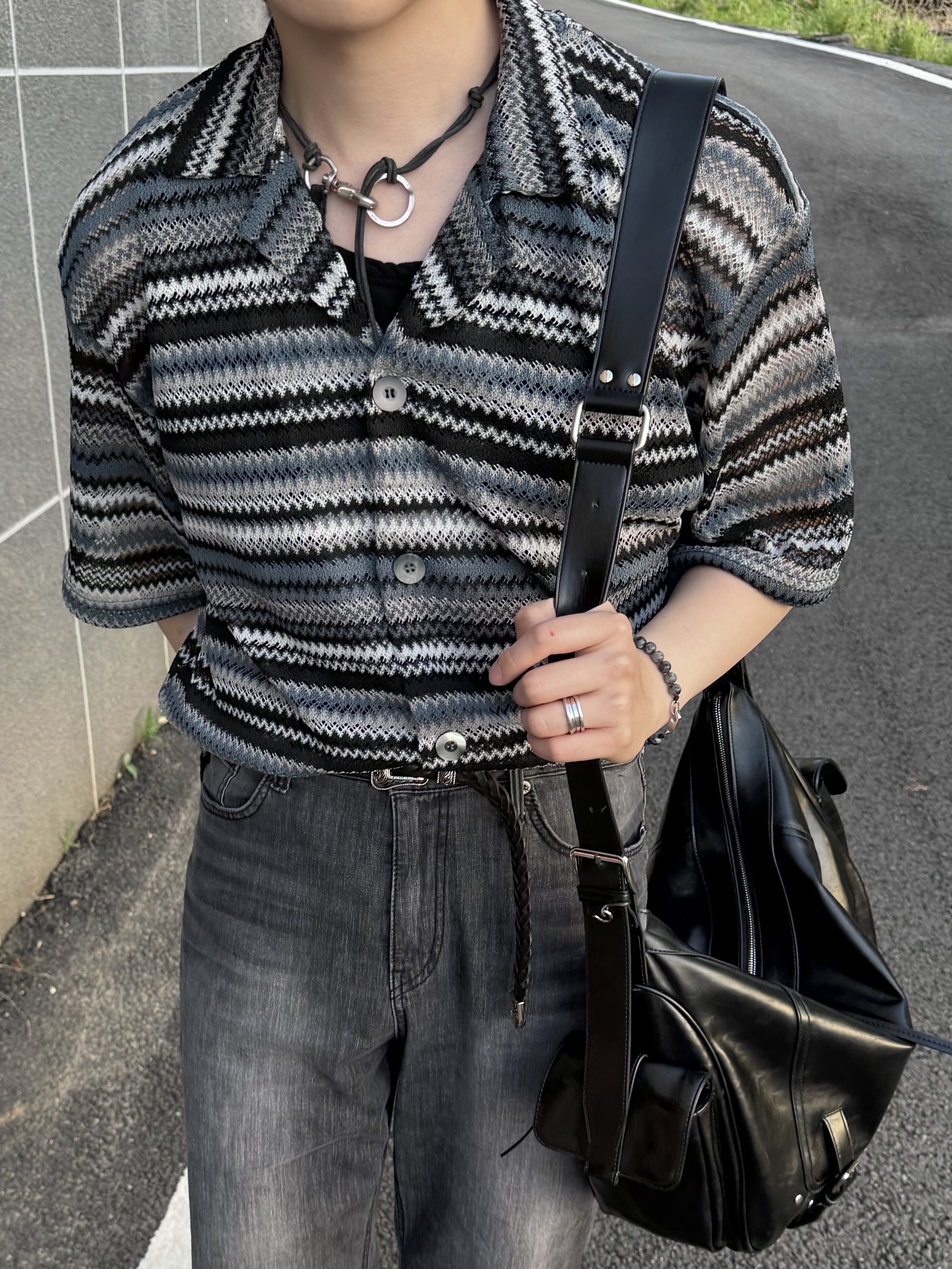 Matin Kim Rivet Point Quad Shoulder Bag Black, Our Legacy Ladon Leather Keychain Black 착용 스타일 - 7