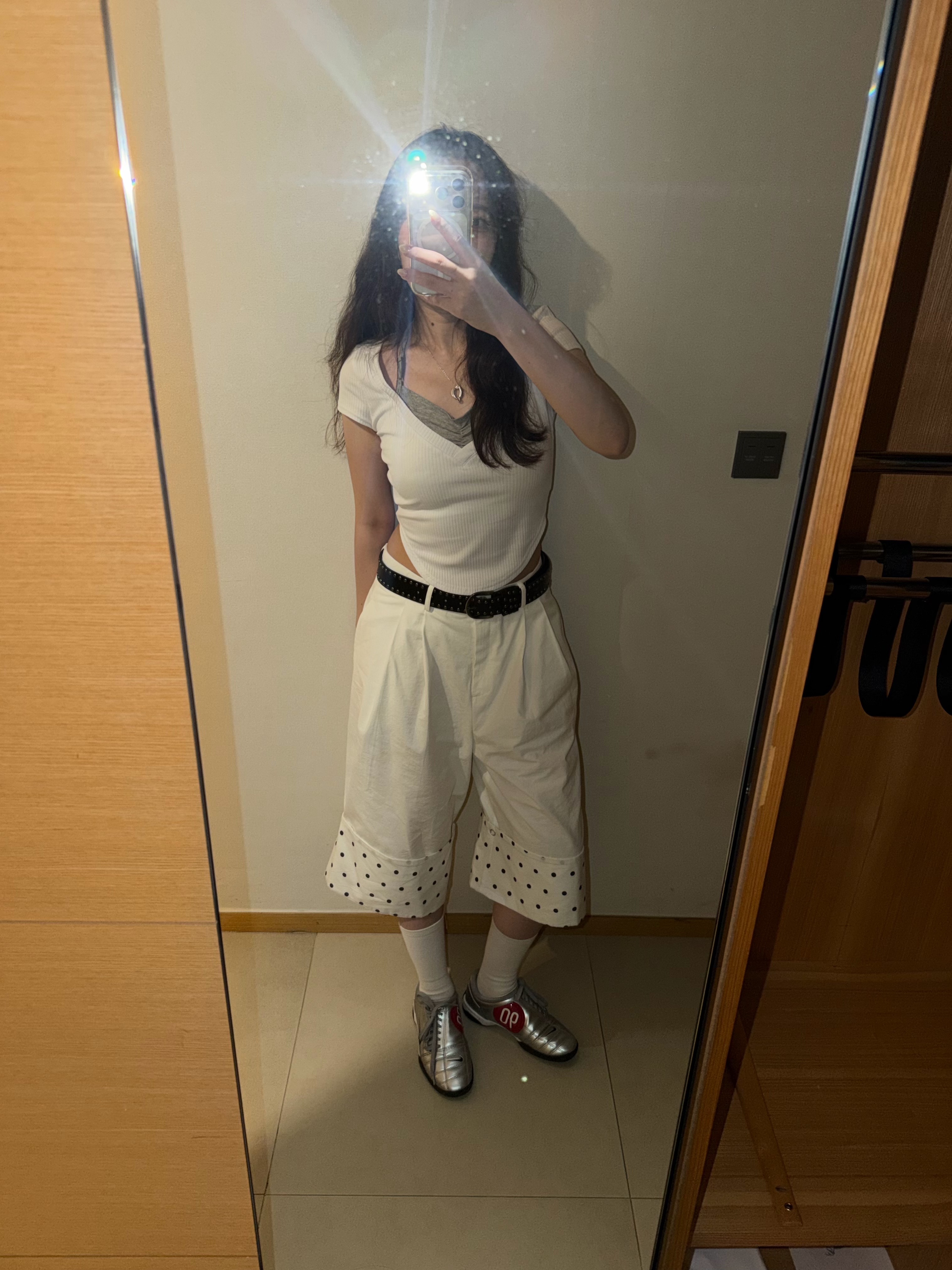 Nike Total 90 III SP Metallic Silver and Black 착용 스타일 - 1