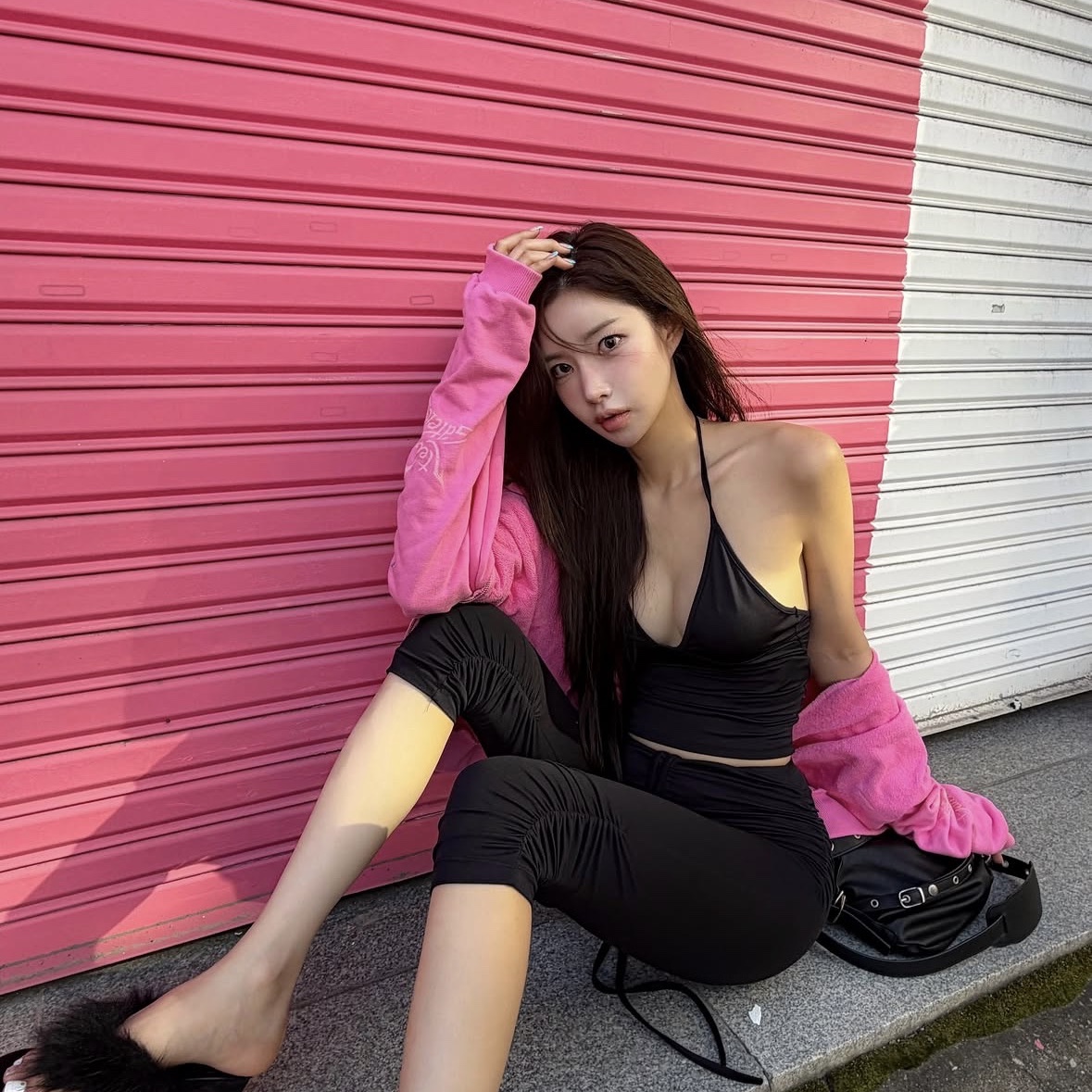 Gateless Girls Zip-up Hoodie-Pink 착용 스타일 - 10