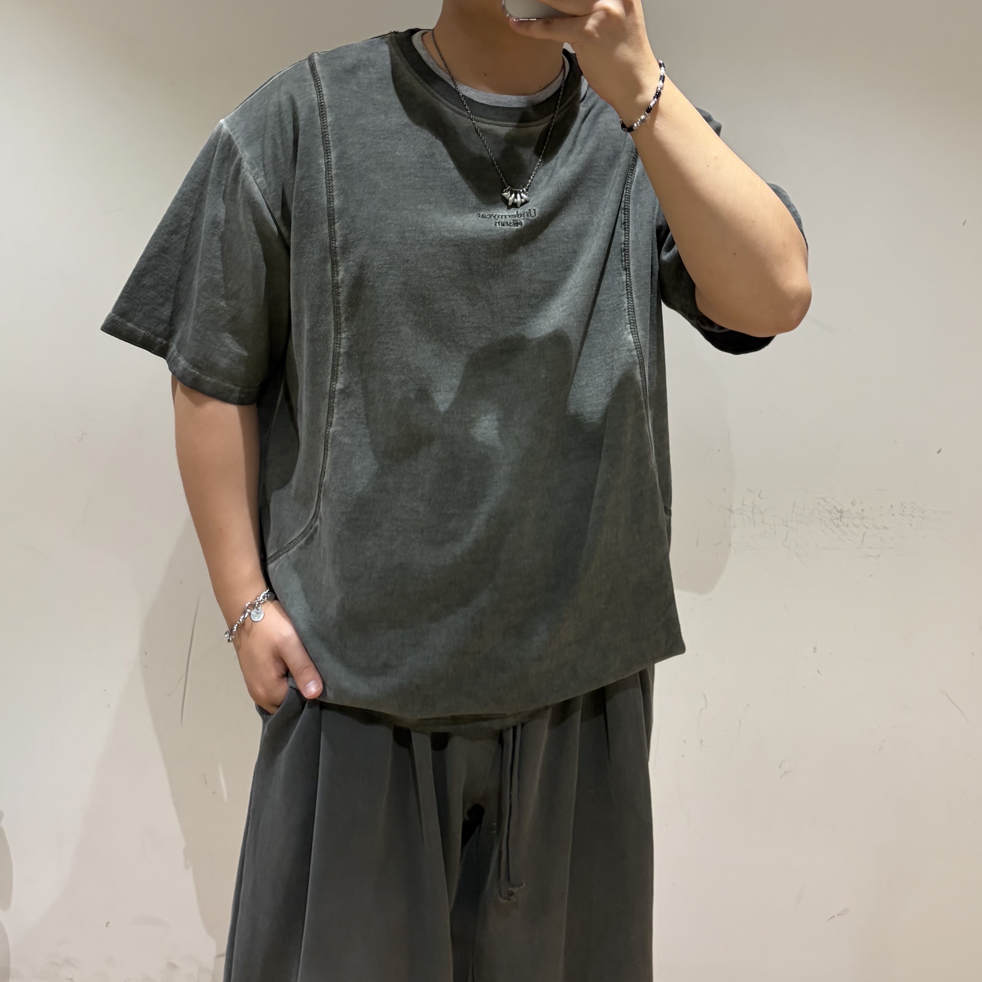 Undermycar MU.127 Classic Logo Brush Washed Sweat Shorts Black 착용 스타일 - 2